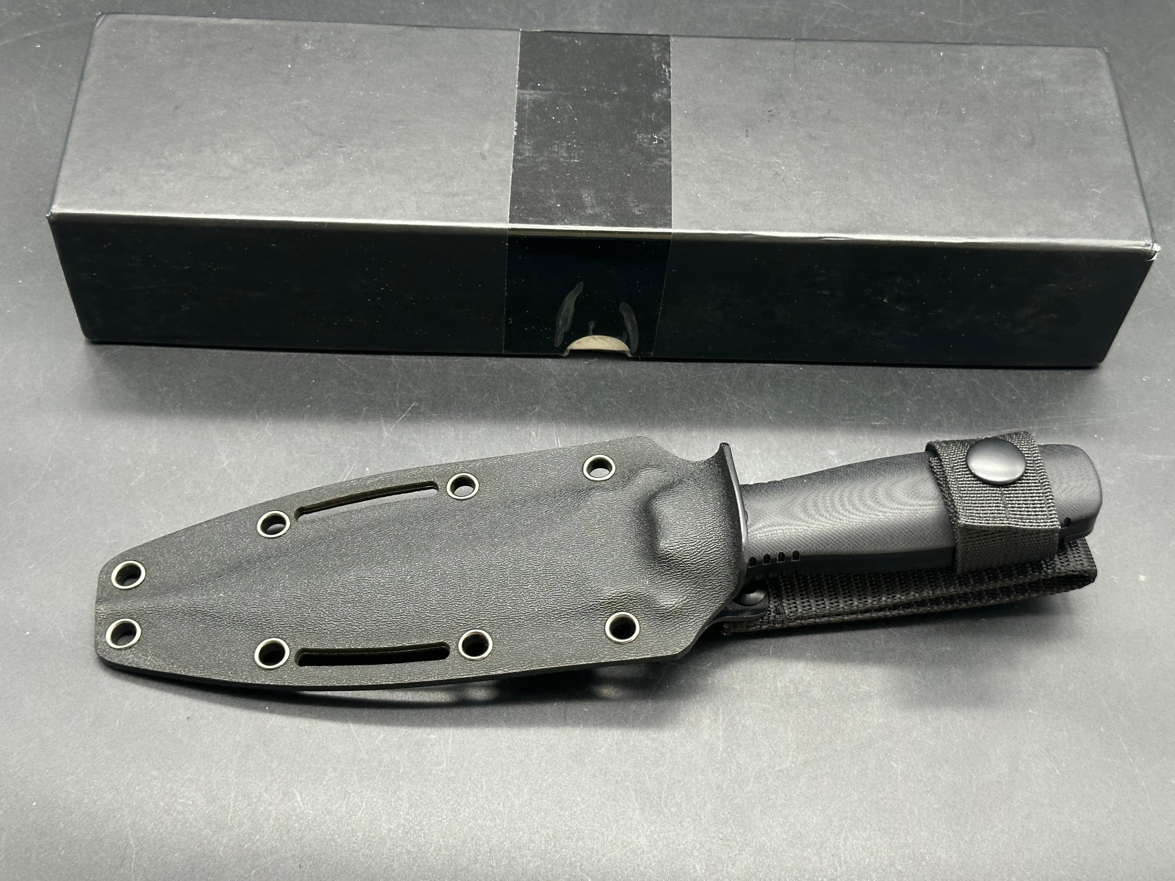 Sitivien St17 Fixed Blade Black G10 handle , Black Sleipner Blade Double Edge