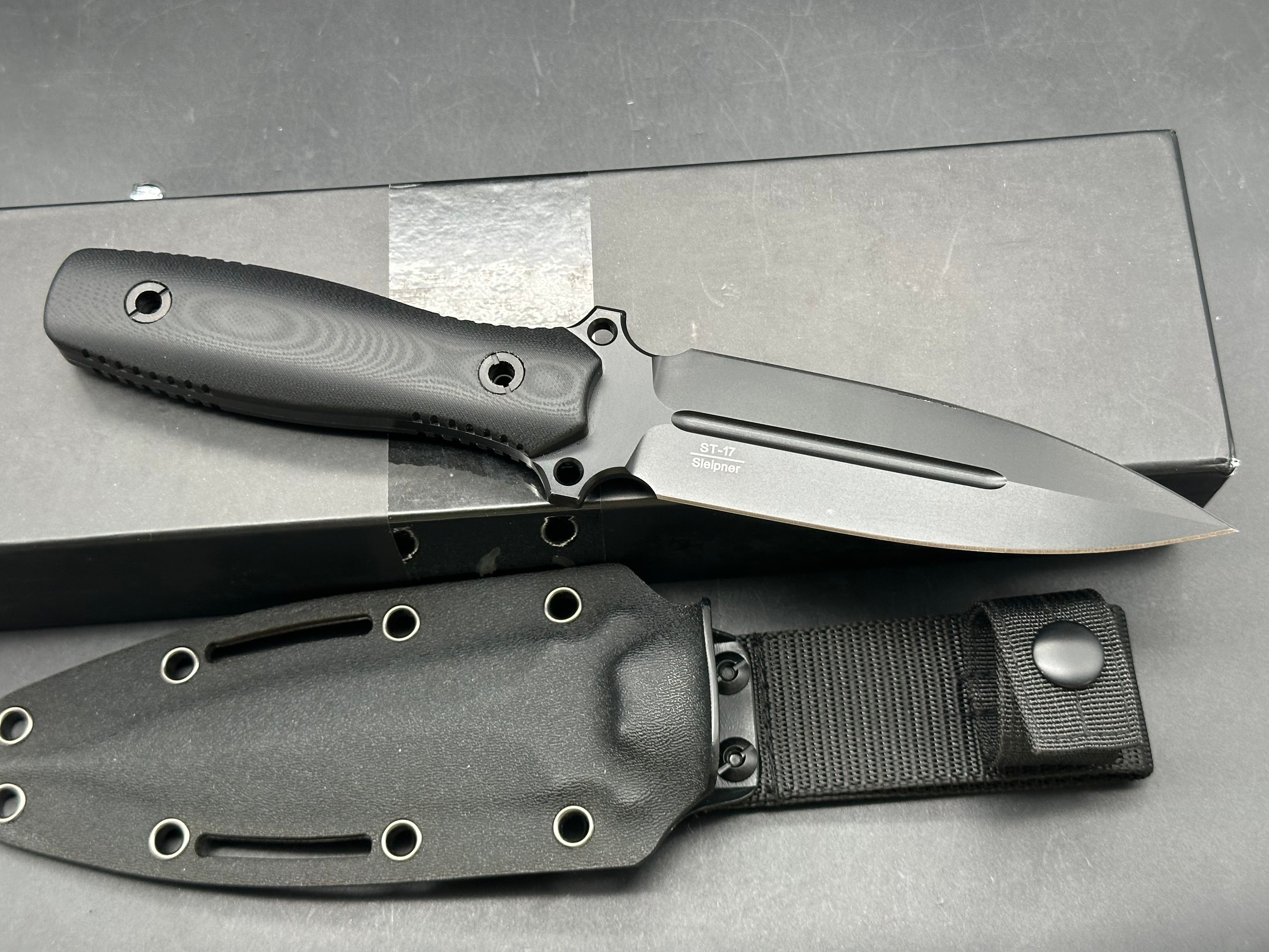 Sitivien St17 Fixed Blade Black G10 handle , Black Sleipner Blade Double Edge