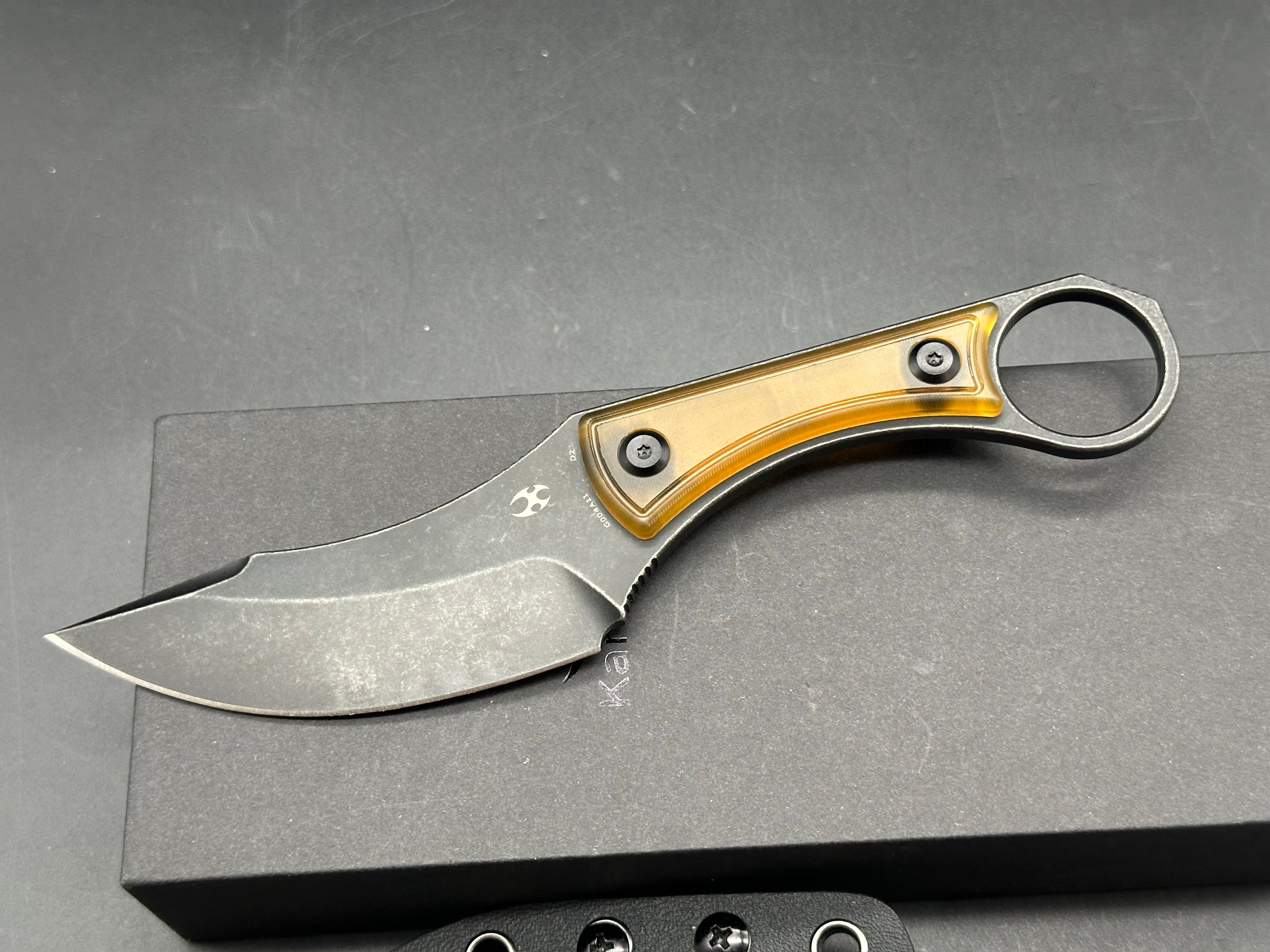 KANSEPT NIKO FIXED KNIFE AMBER PEI HANDLE (3.54'' BLACKWASH D2 BLADE )