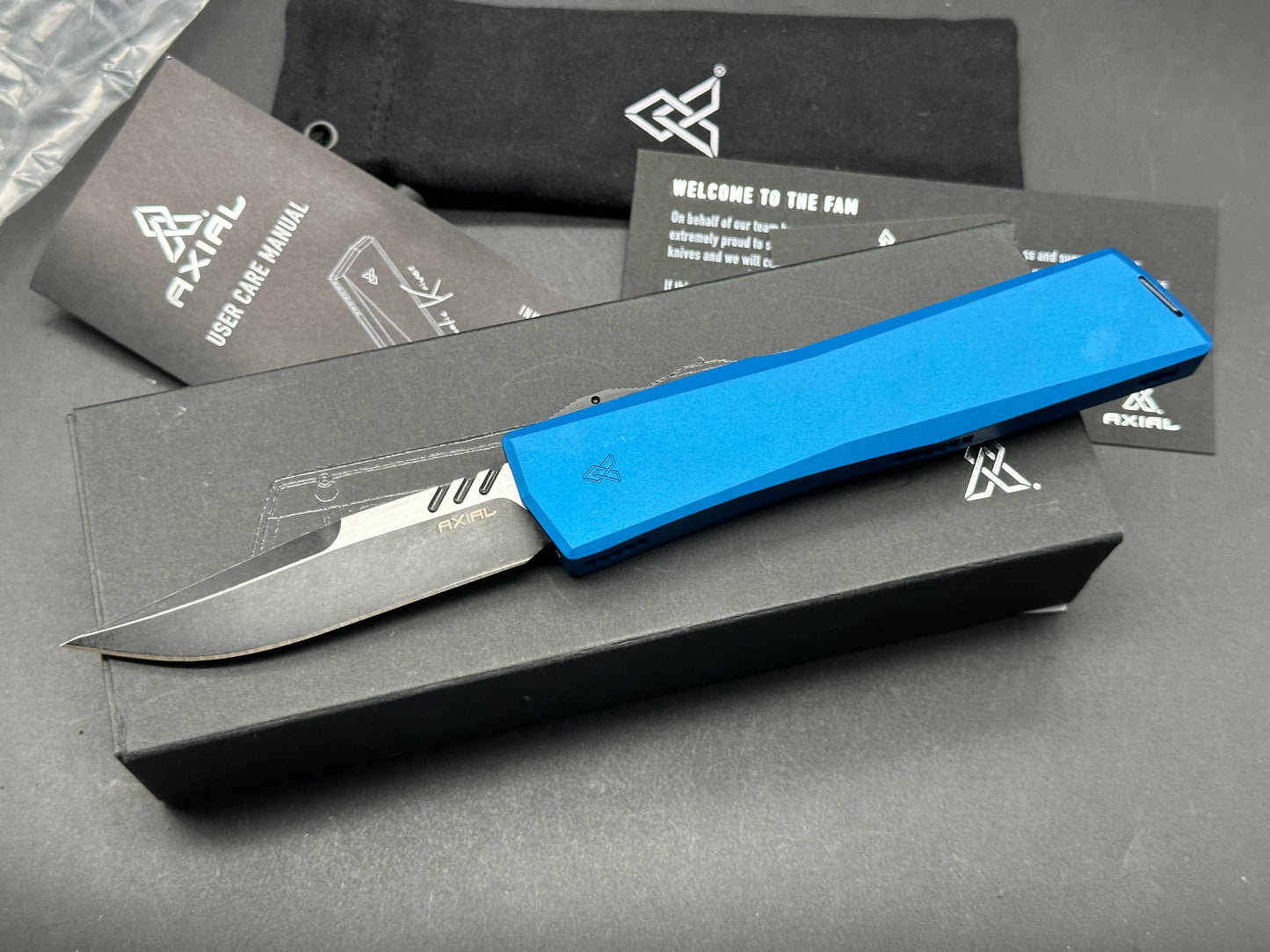 Axil Shift blue Aluminum S35VN OTF