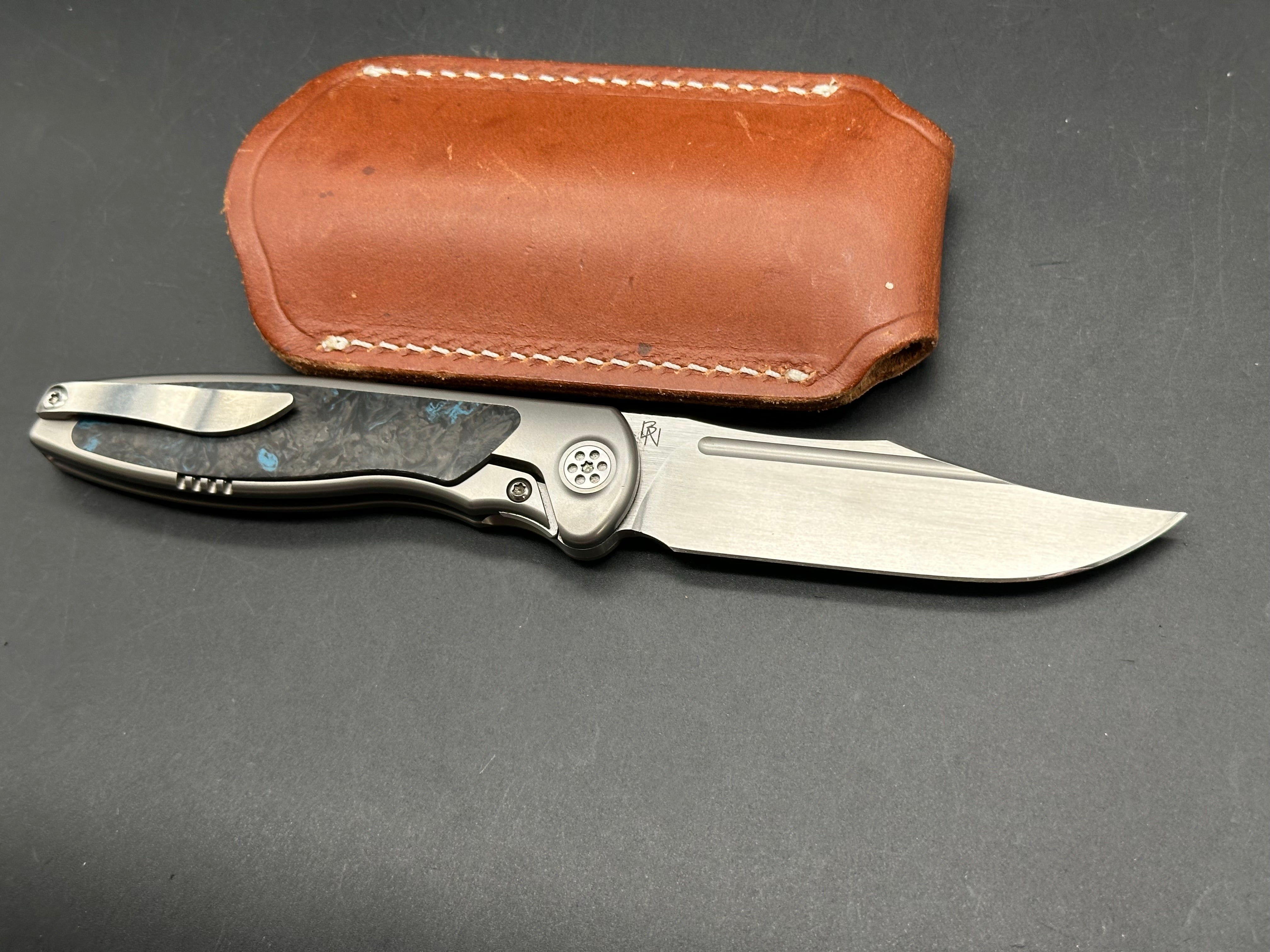 Sharp by Design Mini Tempest drop point, blue fat carbon Bowie blade M390