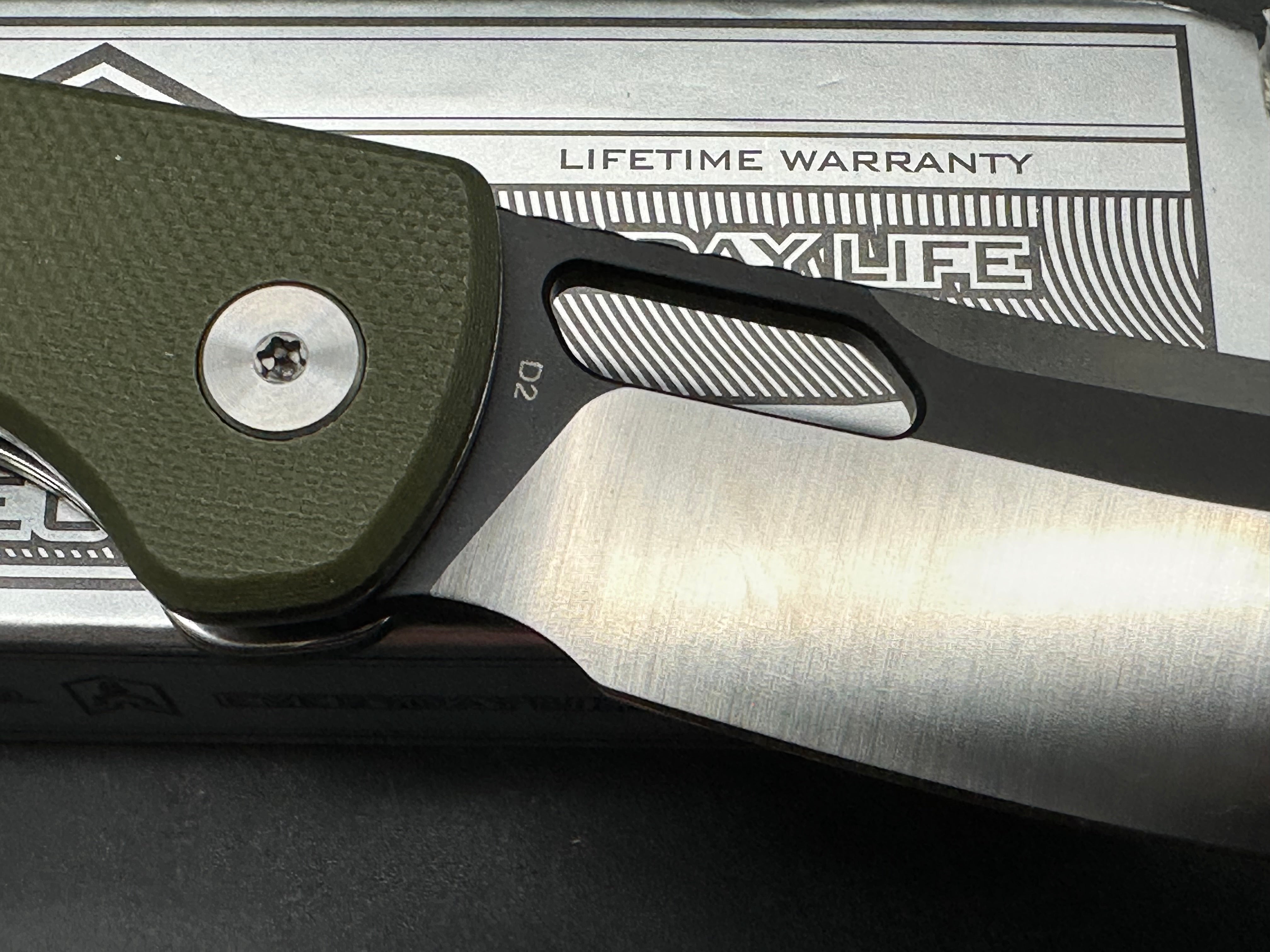 BESTECHMAN FIREBIRD FOLDING KNIFE GREEN G10 HANDLE D2 PLAIN EDGE