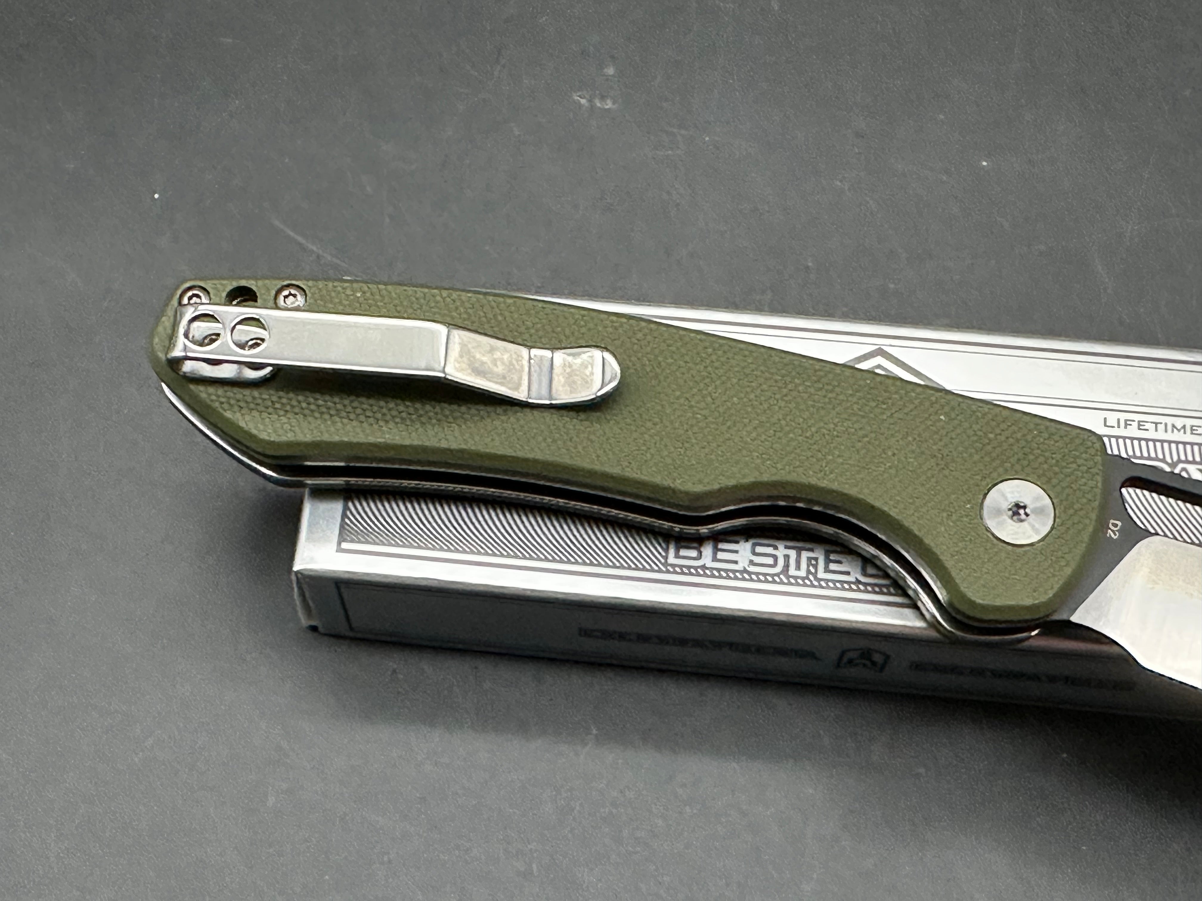 BESTECHMAN FIREBIRD FOLDING KNIFE GREEN G10 HANDLE D2 PLAIN EDGE