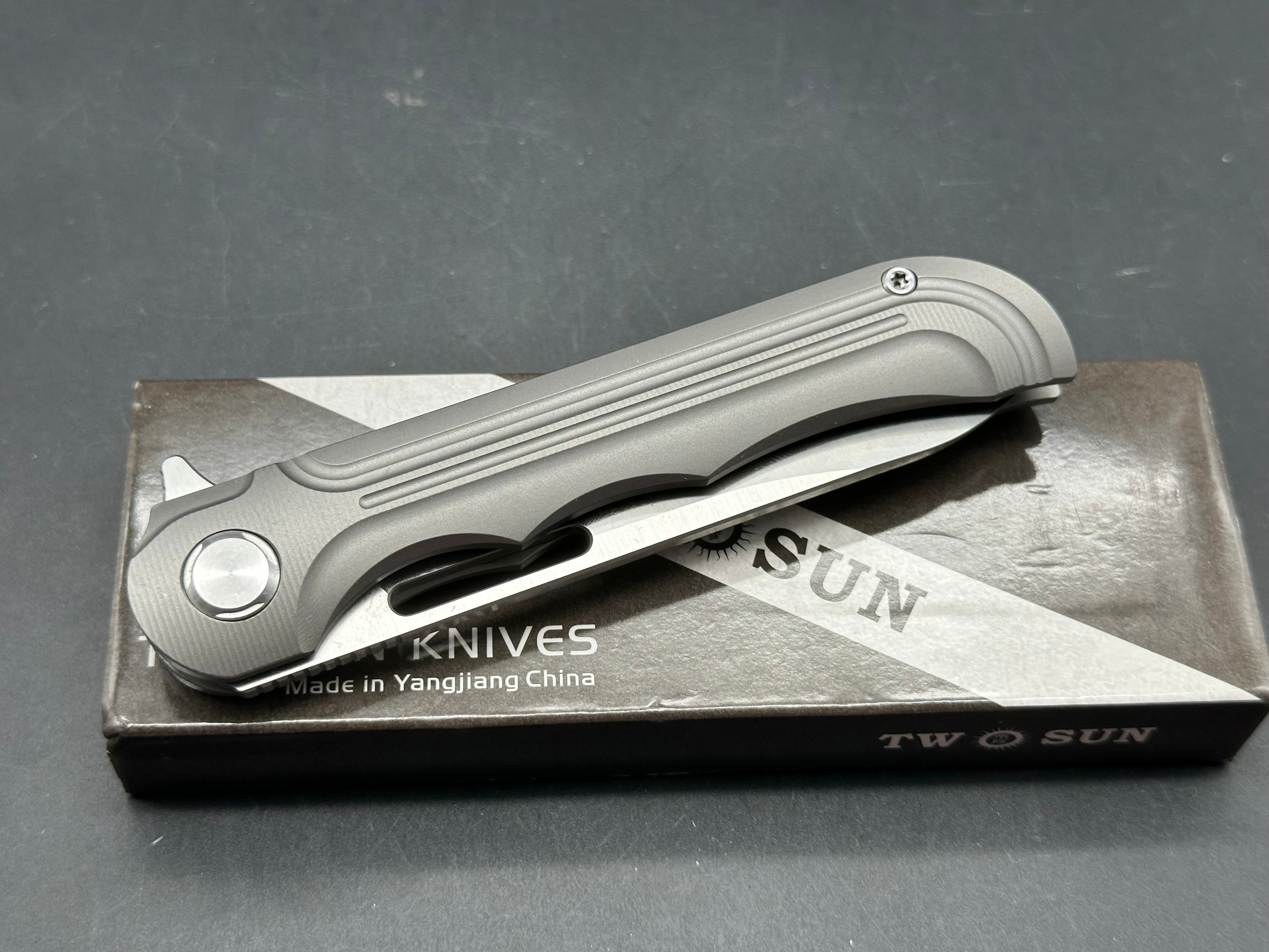 TwoSun TS166-D2 Titanium Handle D2 Plain Edge