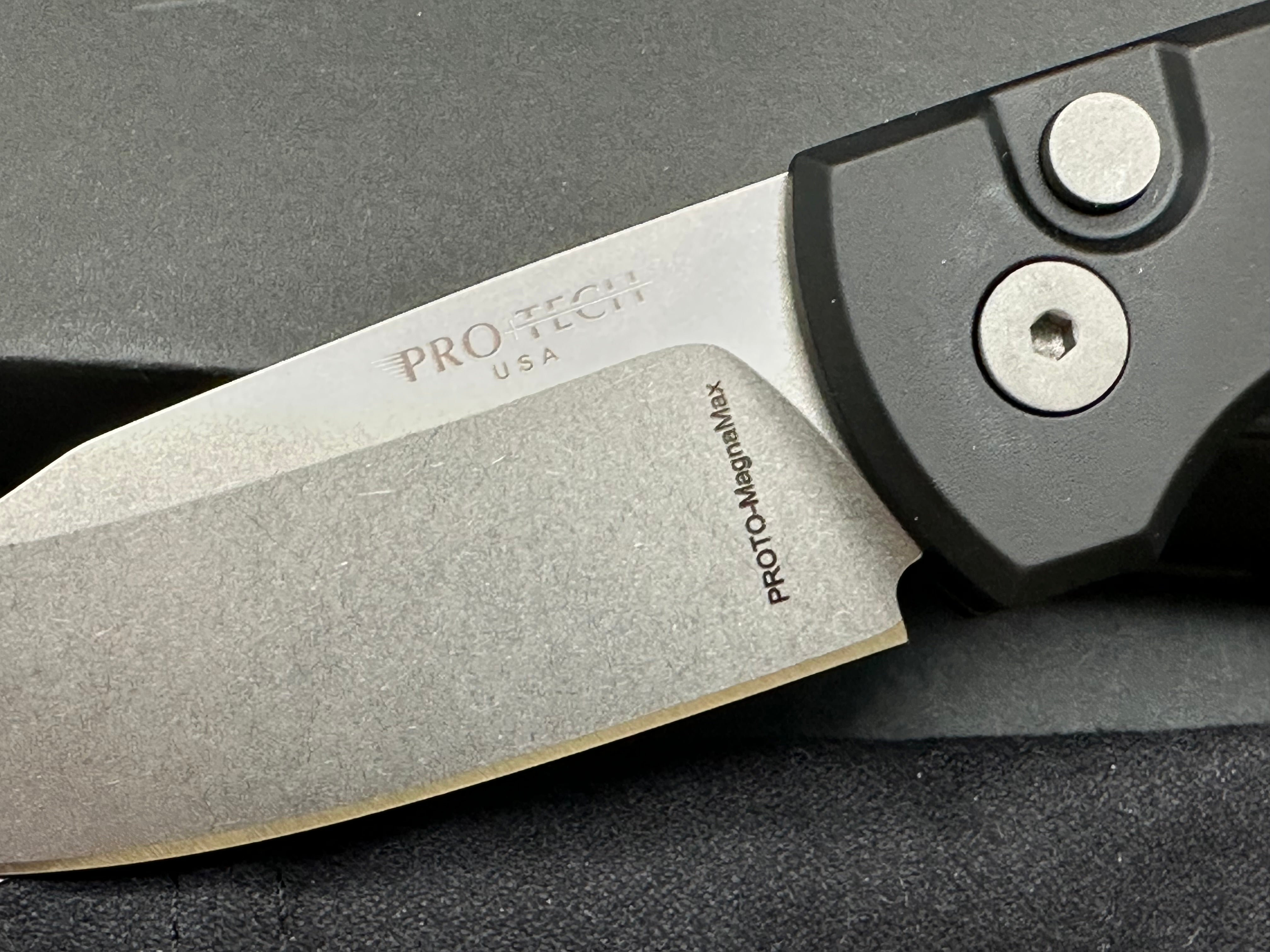 ProTech / Chavez Scapegoat AUTO, 3" PROTO-MagnaMax Stonewash Blade with Black Aluminum Scales