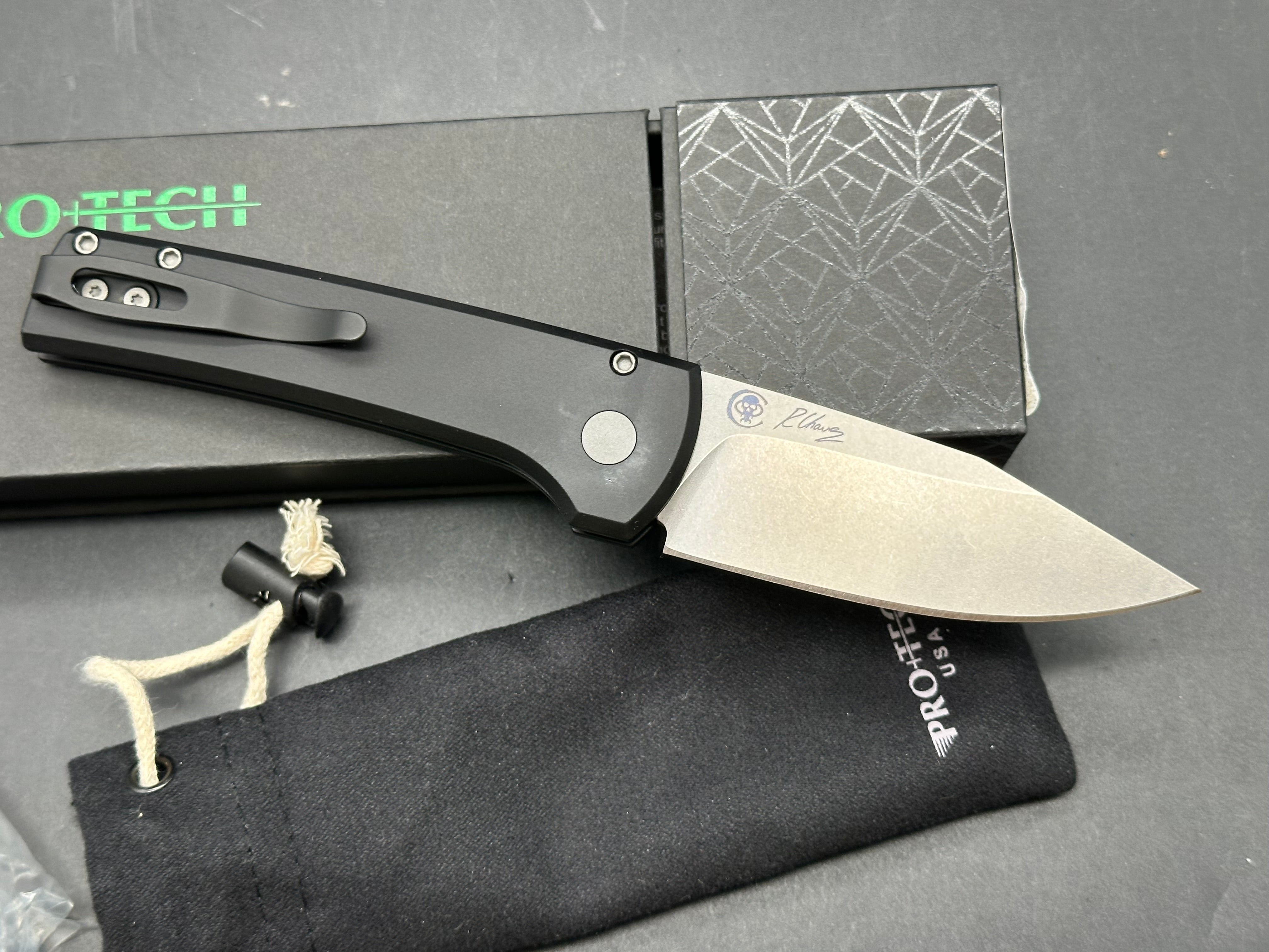 ProTech / Chavez Scapegoat AUTO, 3" PROTO-MagnaMax Stonewash Blade with Black Aluminum Scales