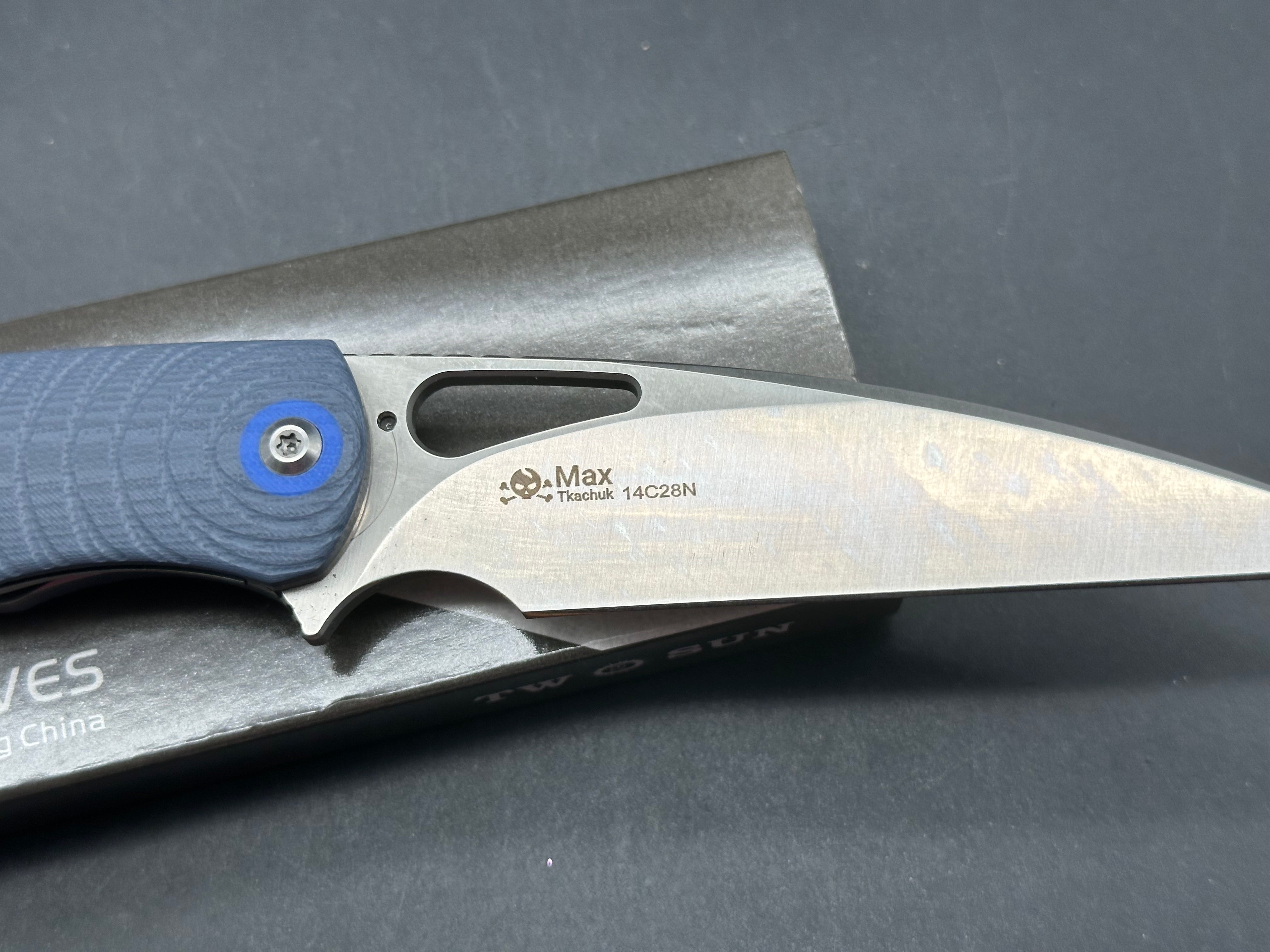 TwoSun Knives TS116 Flipper Liner Lock Knife Gray G10 Handle Plain Edge Blade