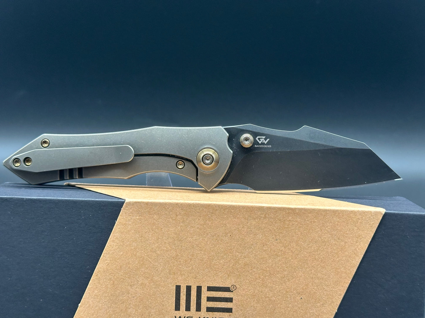 WE Knife Co. High-Fin Frame Lock Knife Bronze Titanium