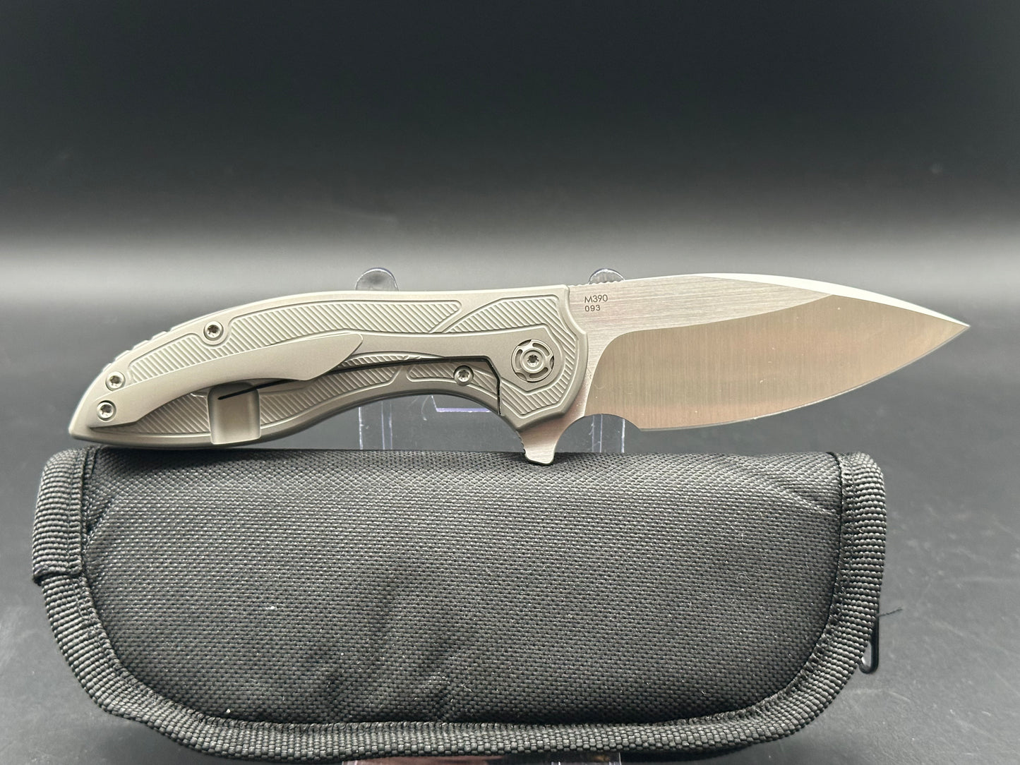 Reate Iron Knife Titanium/Black CF (3.25" Satin) /  m390 blade