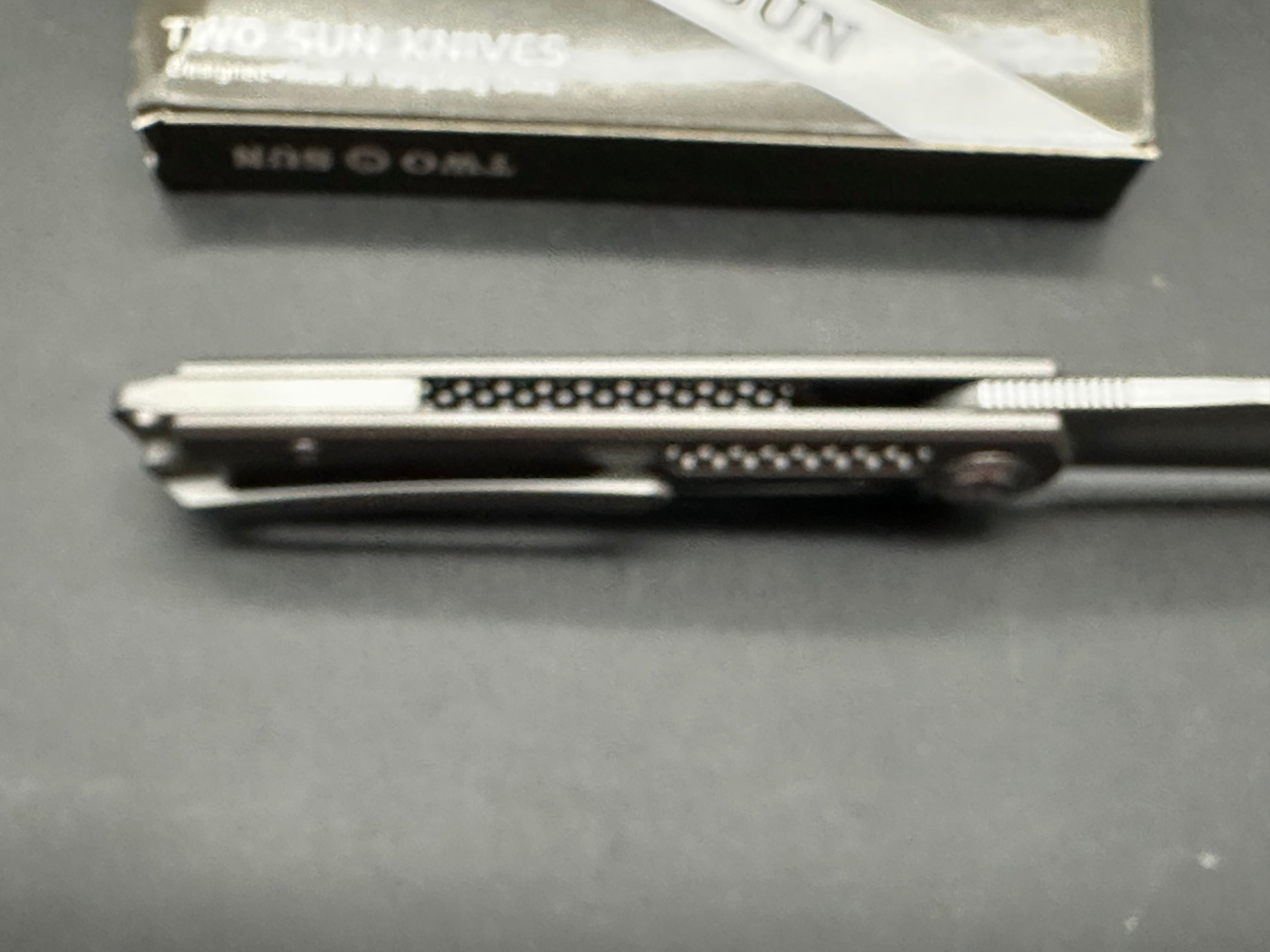 TWOSUN TS383 GRAY TITANIUM HANDLE 14C28N PLAIN EDGE