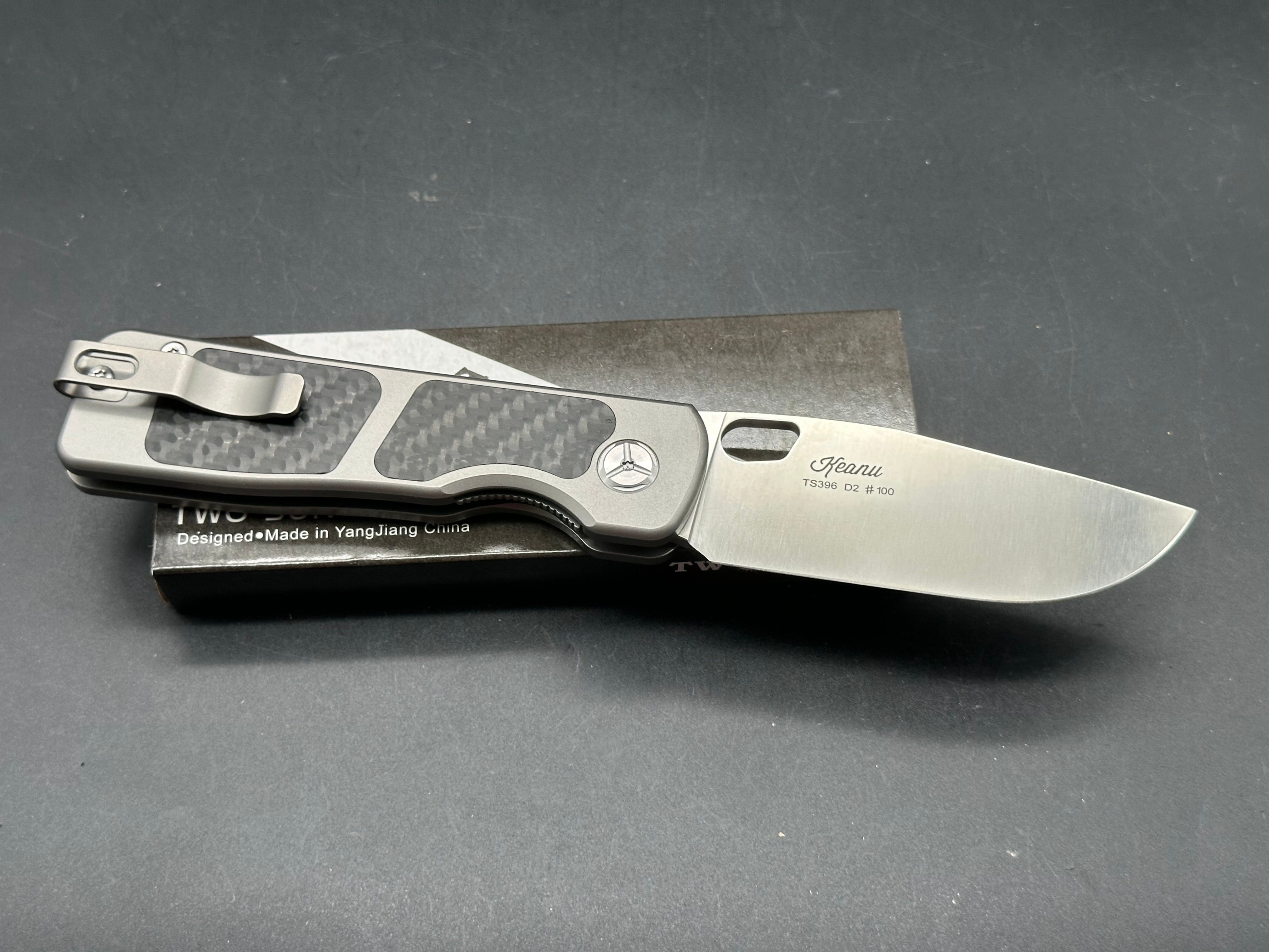 TWOSUN TS396 KEANU CARBON FIBER/TITANIUM HANDLE D2 PLAIN EDGE
