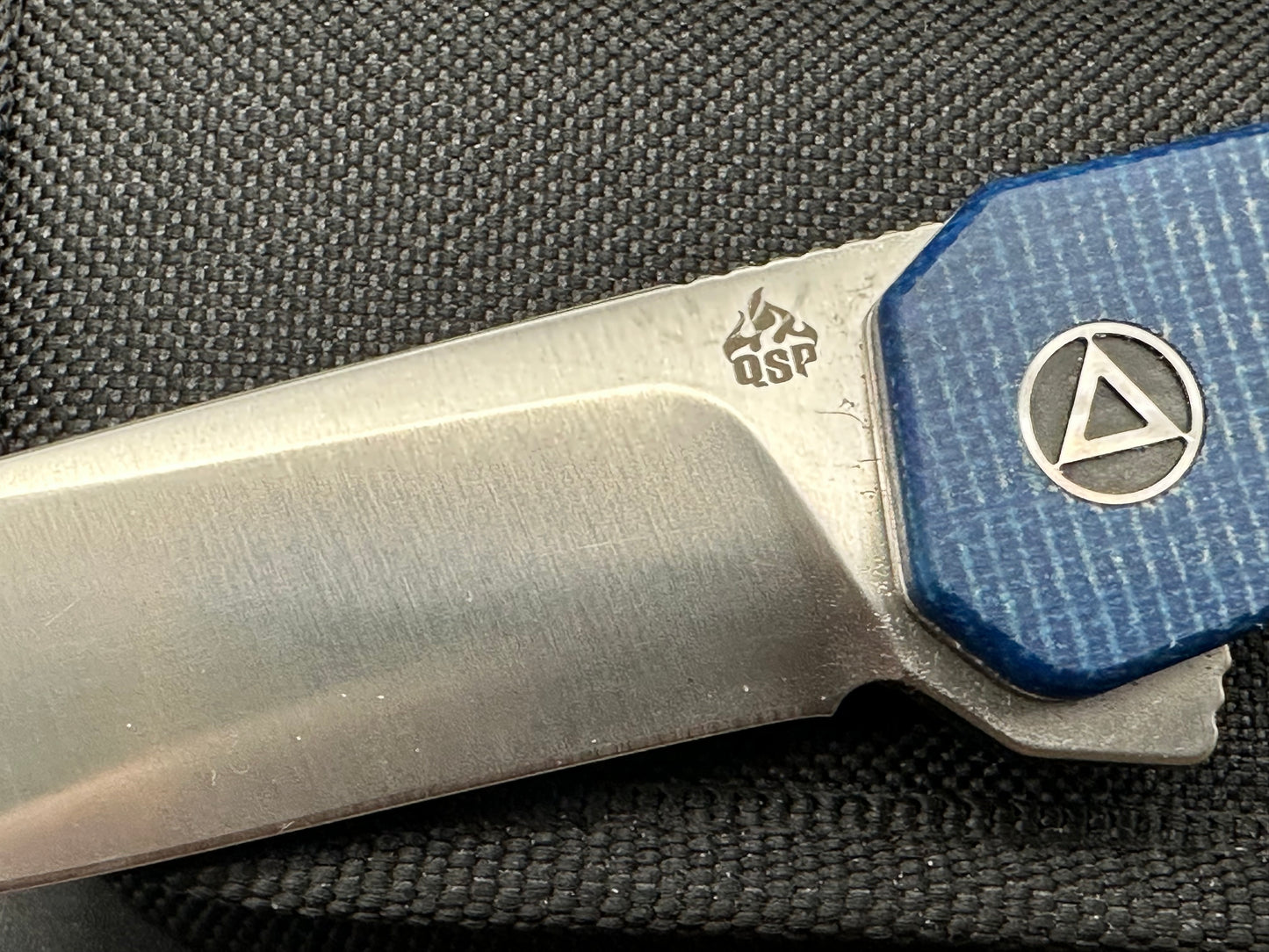 QSP Osprey Liner Lock Blue Micarta (3.25" 14C28N Satin blade)