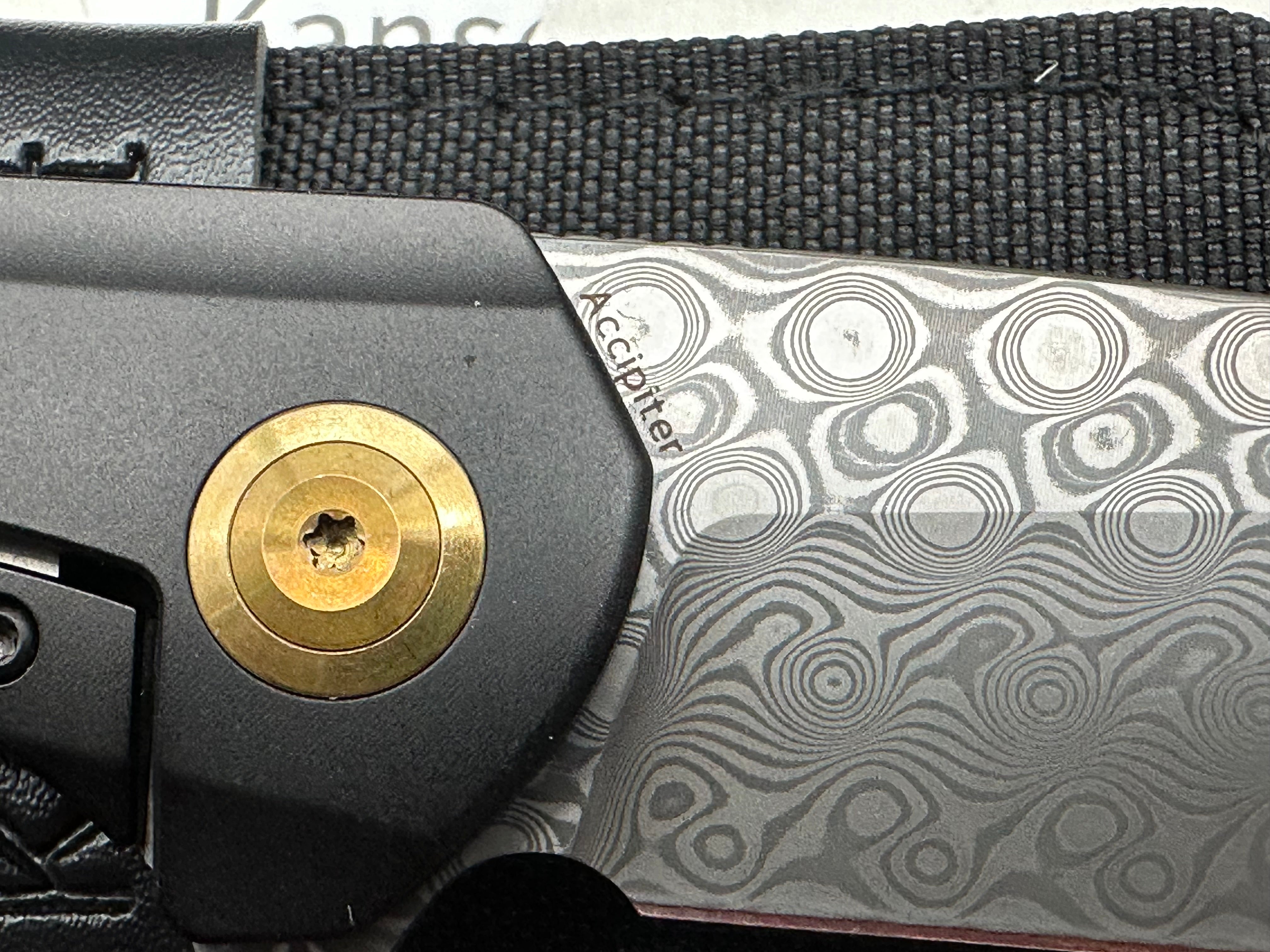 KANSEPT ACCIPITER TITANIUM/COPPER CF HANDLE DAMASCUS BLADE