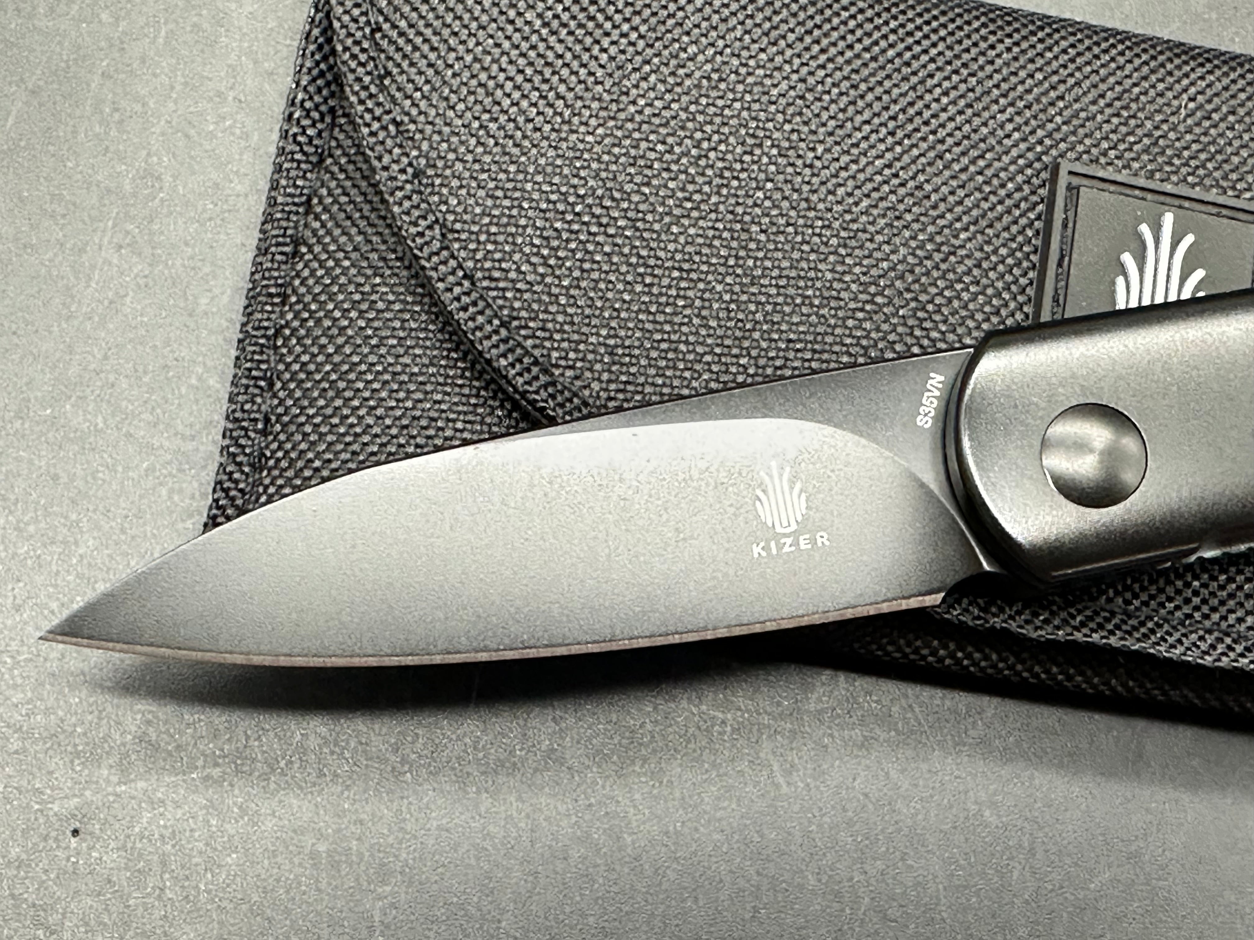 Kizer Feist Front Flipper Knife Black Titanium (2.8" Black)