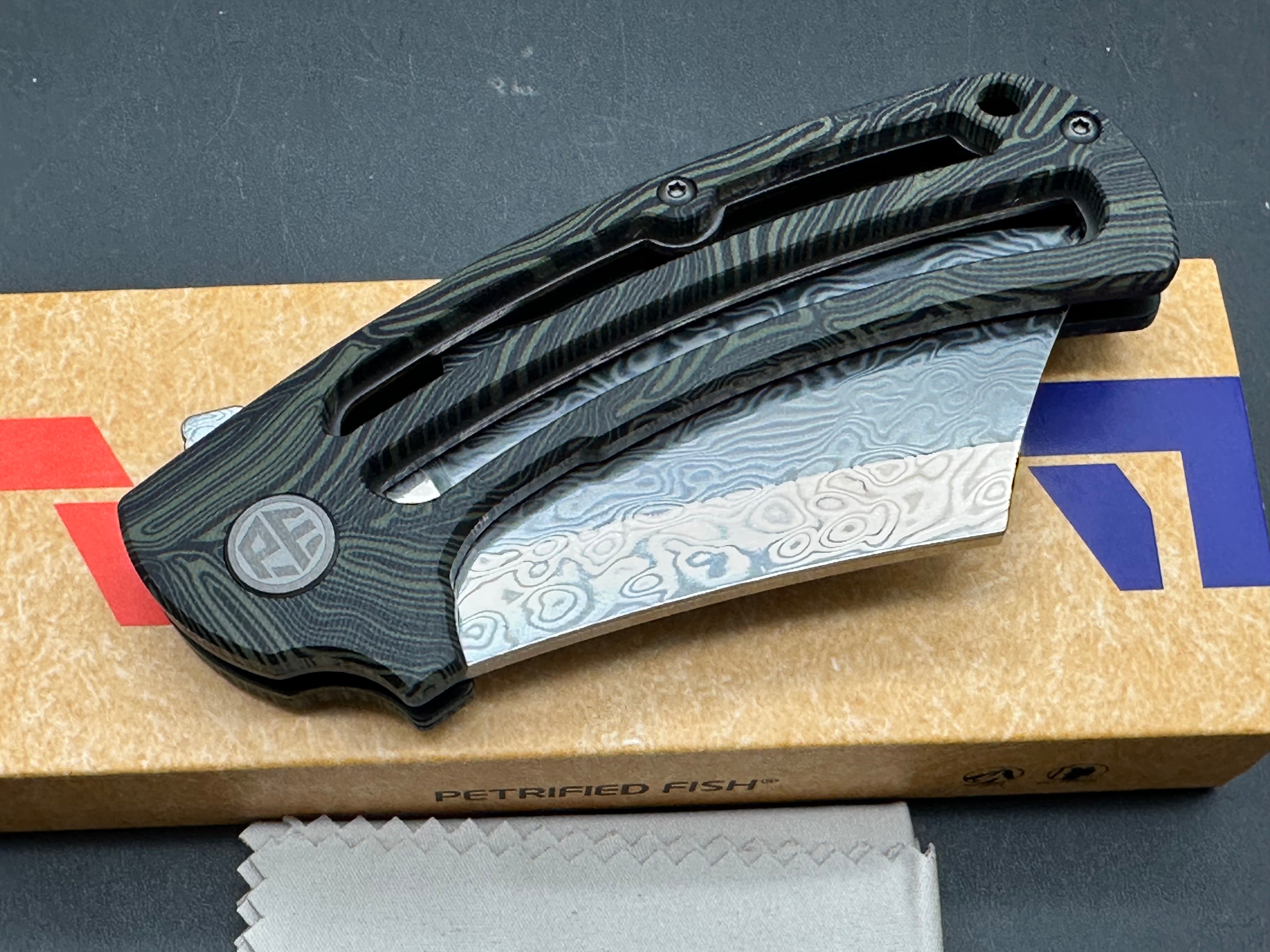 Petrified Fish PFE01 Eddy Damascus