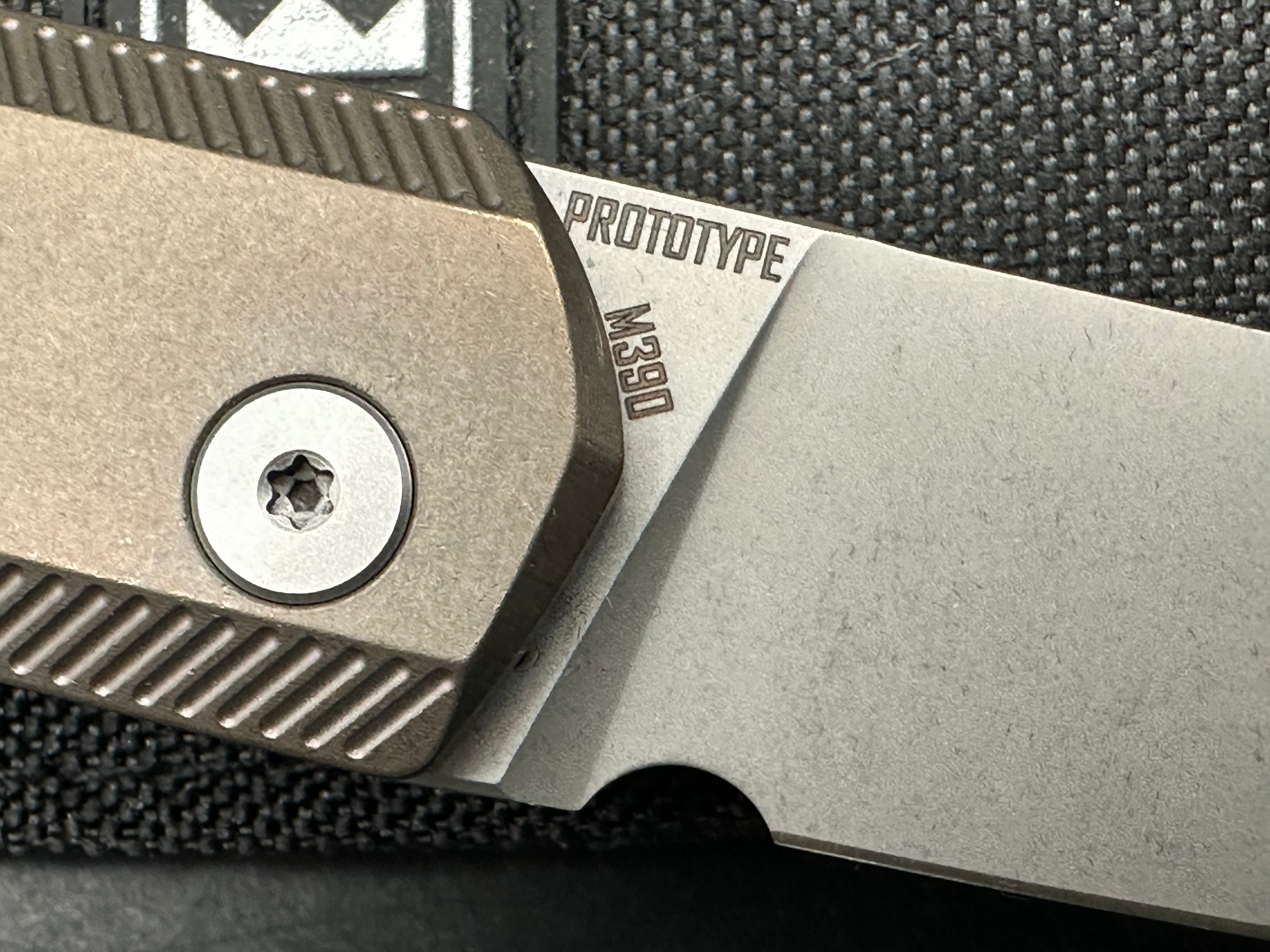 Kingsford KwaiKing Prototype titanium / M390 (Vosteed OEM)