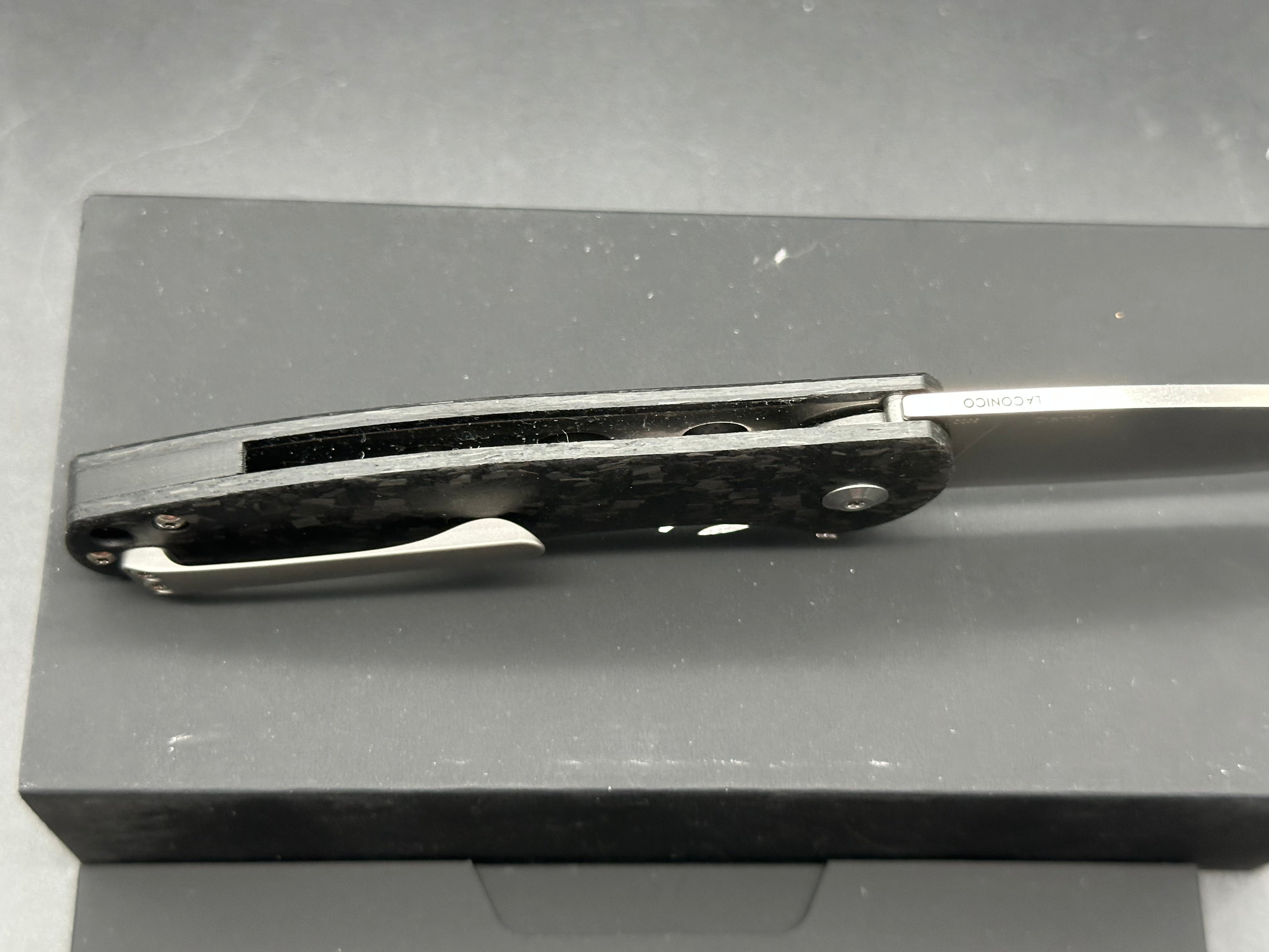 Kizer Gemini Blade HQ Exclusive #0209  Stonewashed CPM-S35VN Blade, Marbled Carbon Fiber Handles