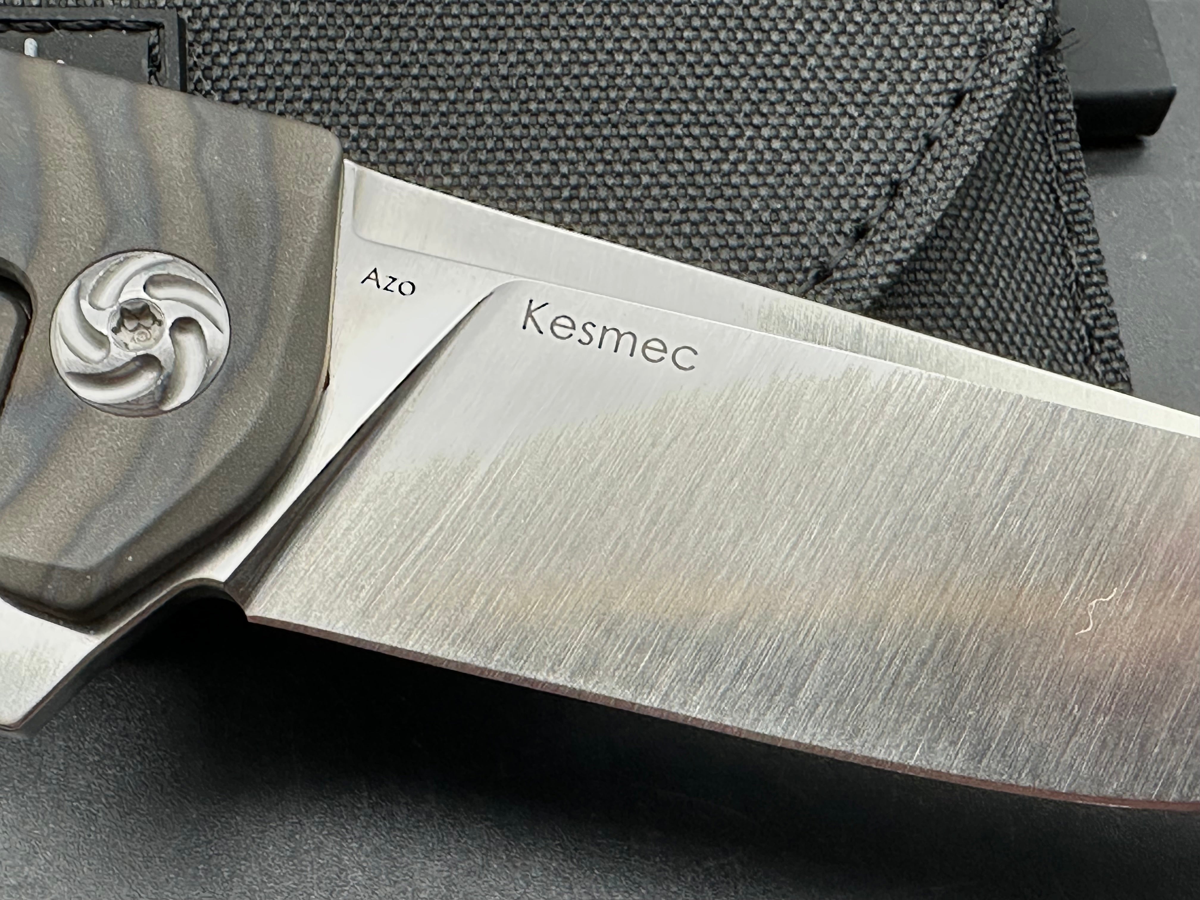 Kizer Kesmec Satin CPM-S35VN Blade, Flame Anodized Titanium Handles, Bead Blasted Titanium Pocket Clip