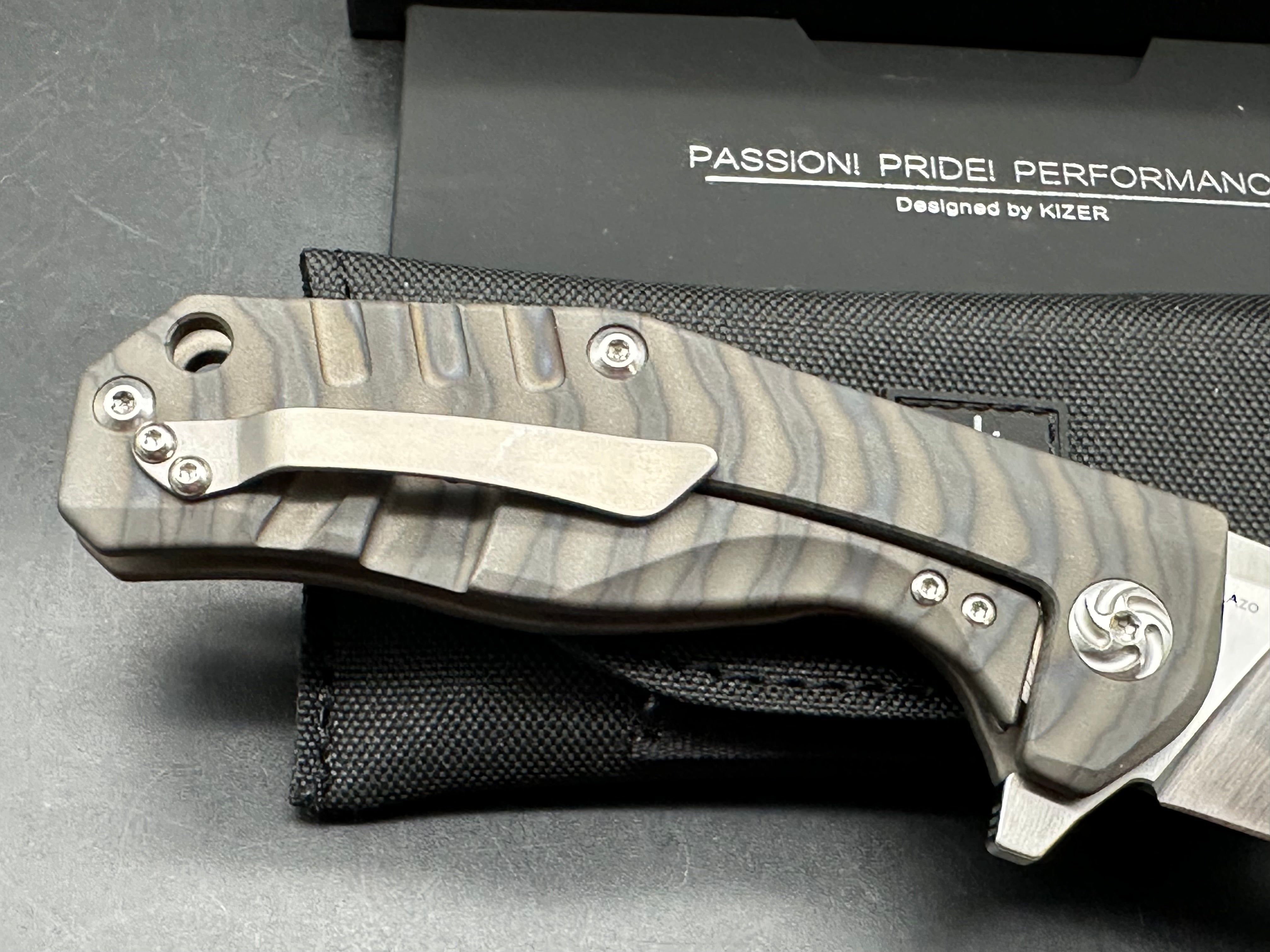 Kizer Kesmec Satin CPM-S35VN Blade, Flame Anodized Titanium Handles, Bead Blasted Titanium Pocket Clip