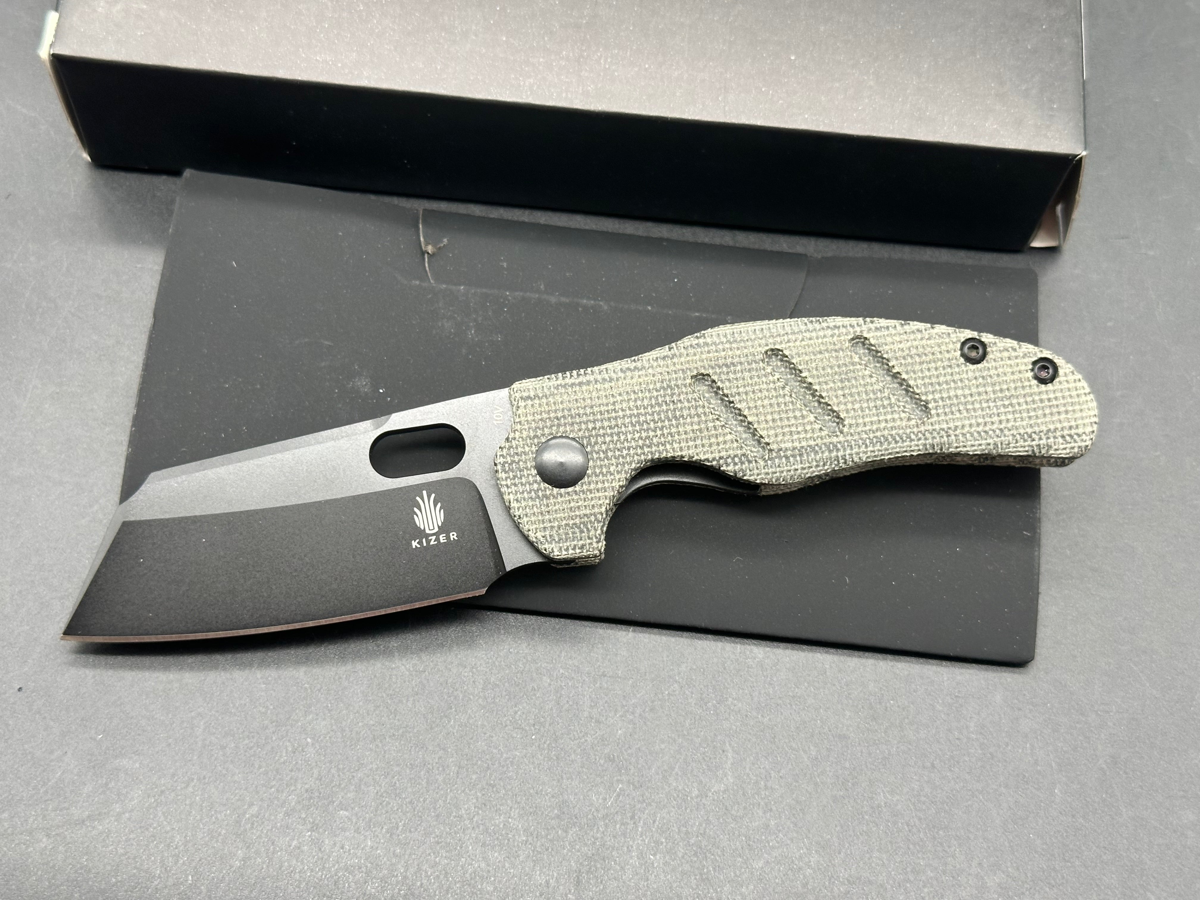 Kizer Mini Sheepdog Blade HQ Exclusive #137 Black CPM-10V Blade, Black Micarta Scales