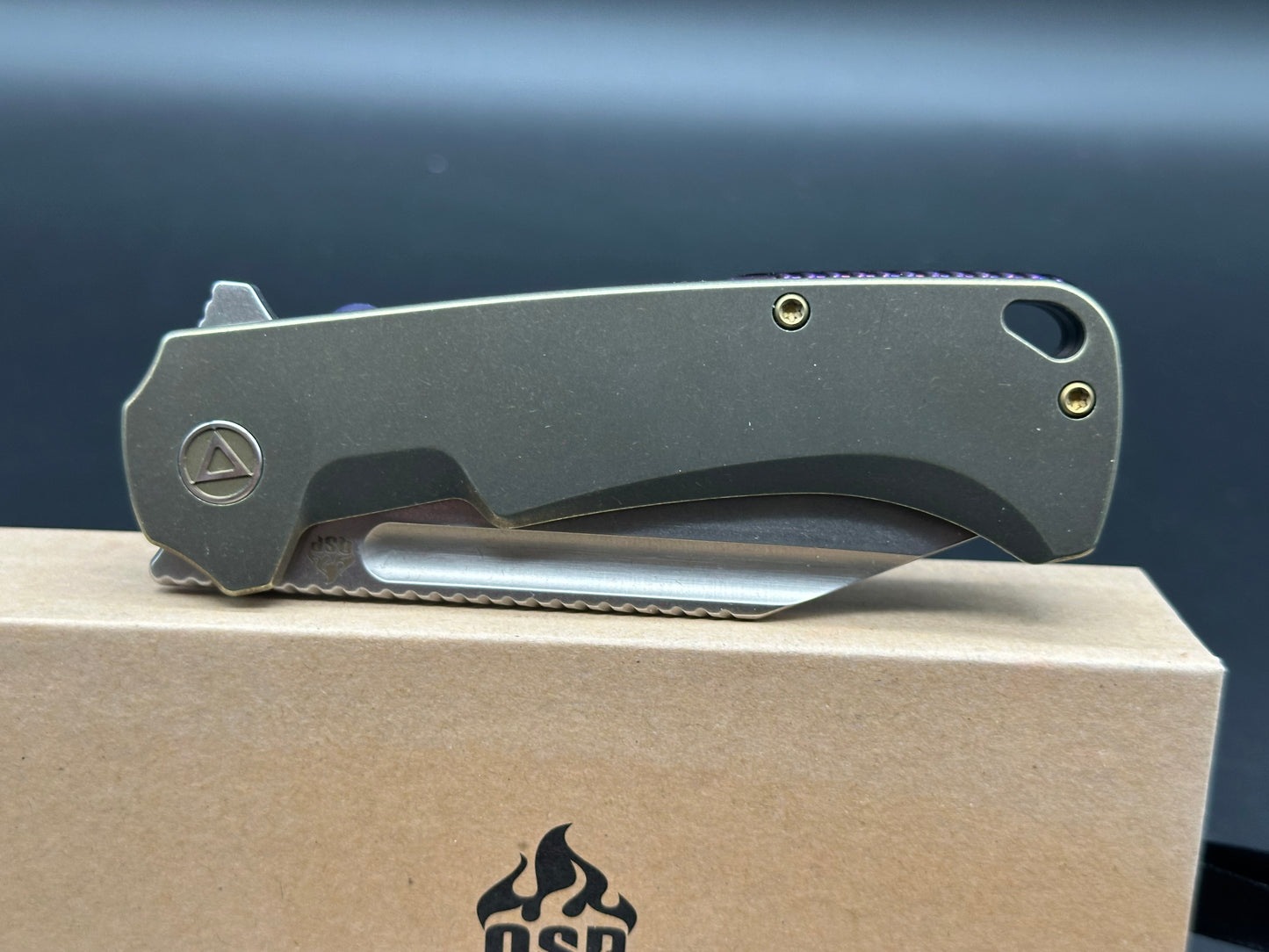 QSP Rhino Frame Lock Knife Bead Blasted Titanium Mokuti clip