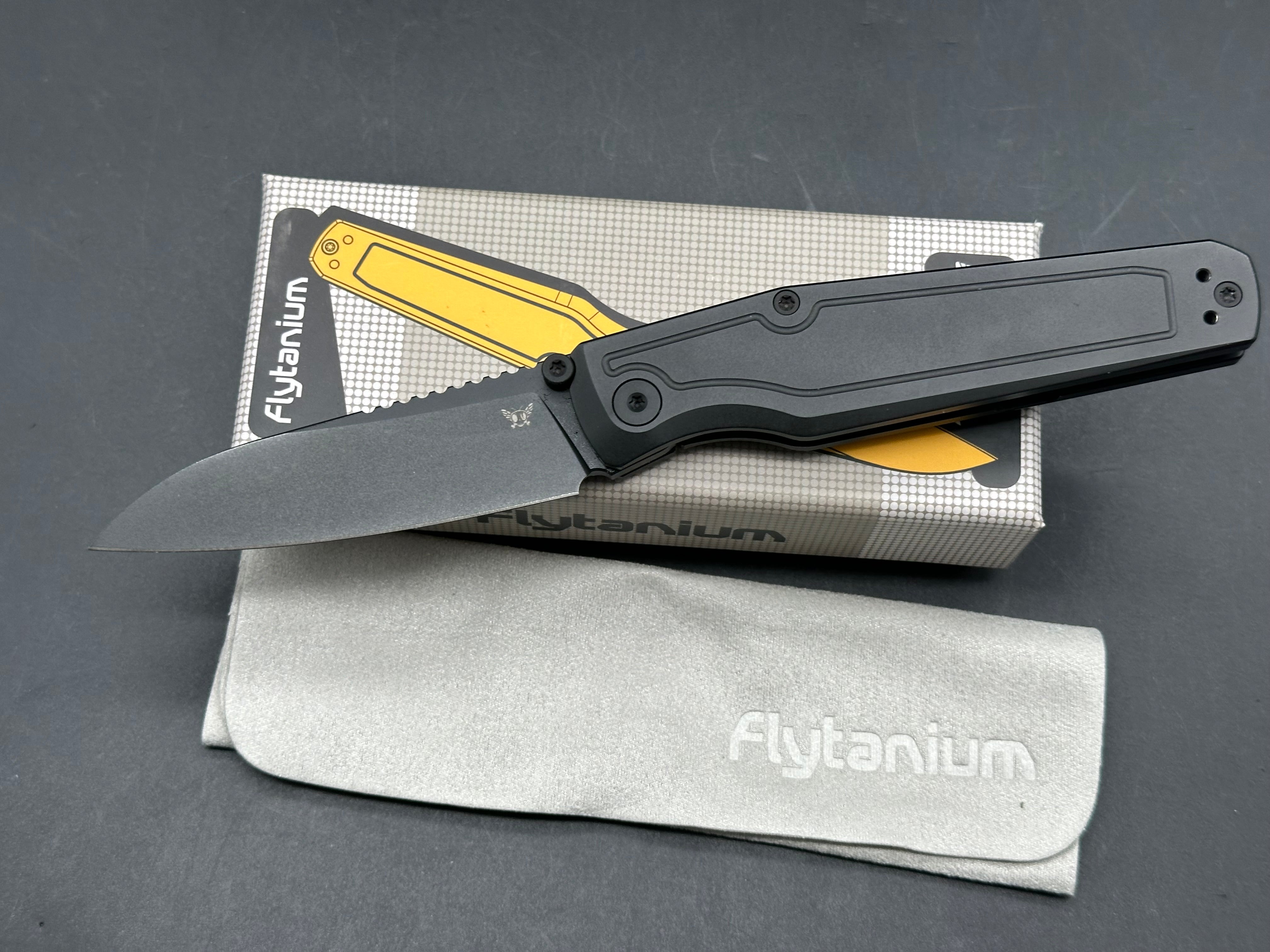 Flytanium Concourse 14C28N blade / titanium handle