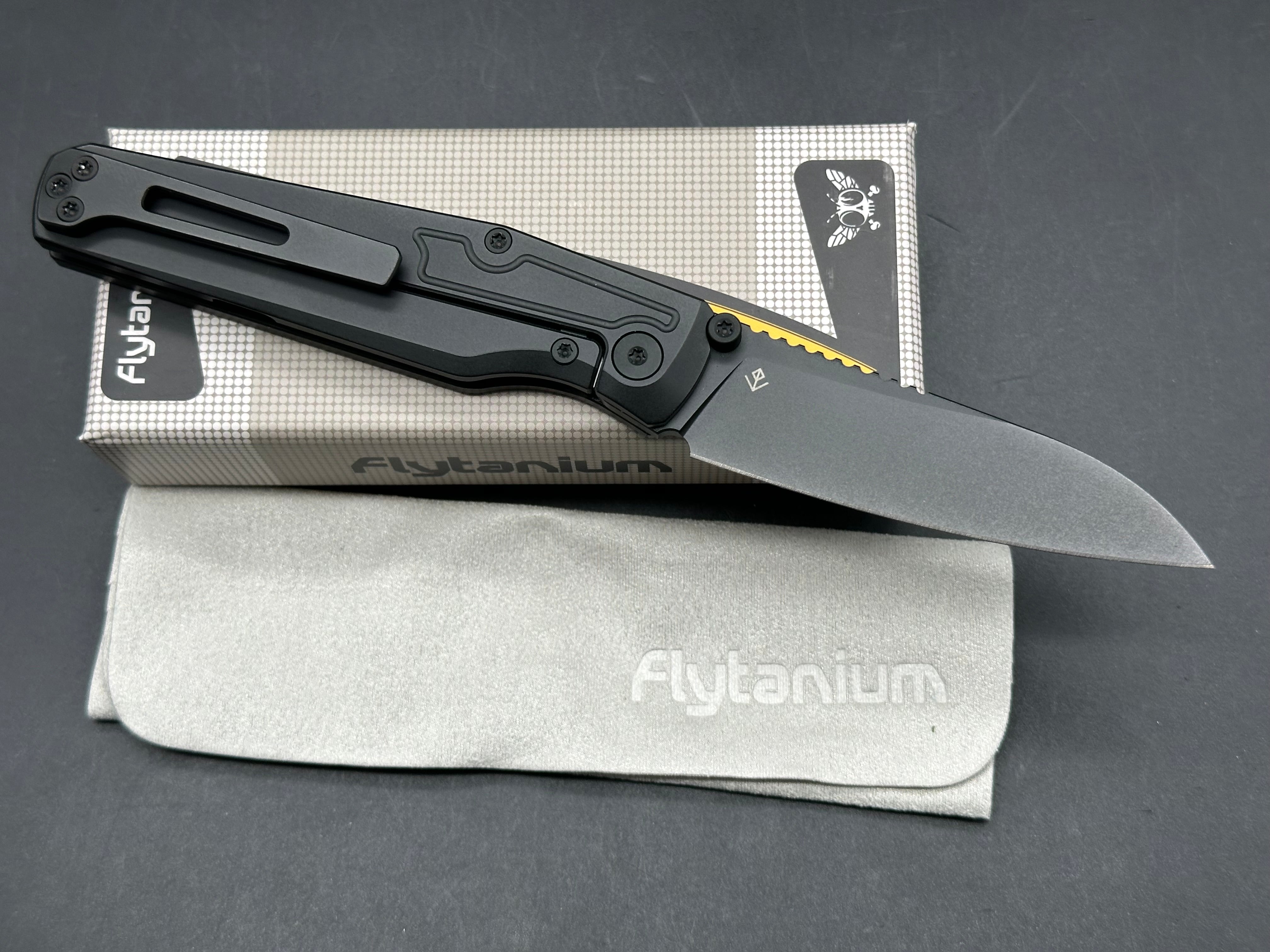 Flytanium Concourse 14C28N blade / titanium handle