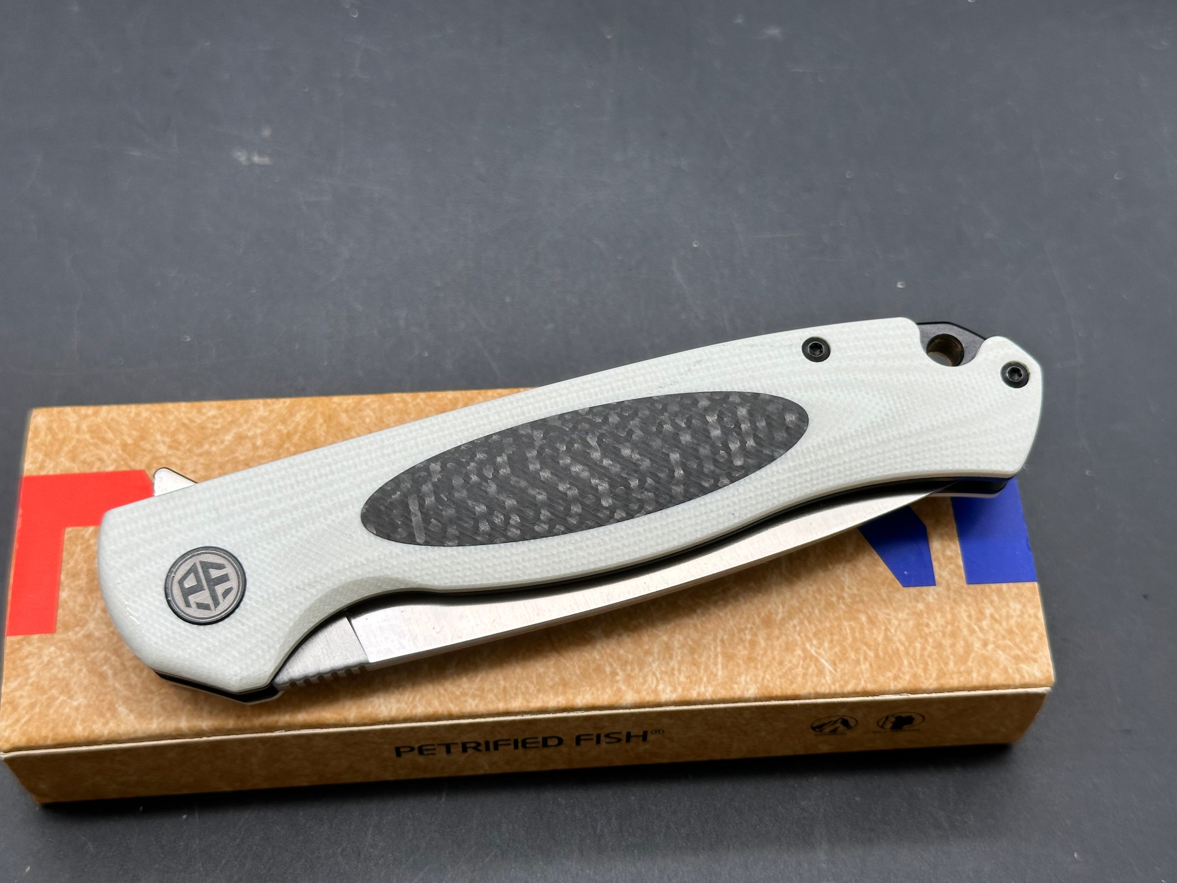 Petrified Fish PFB03 Stamp 3.58" D2 Satin Blade G10 Handle Flipper Liner lock Folding knife