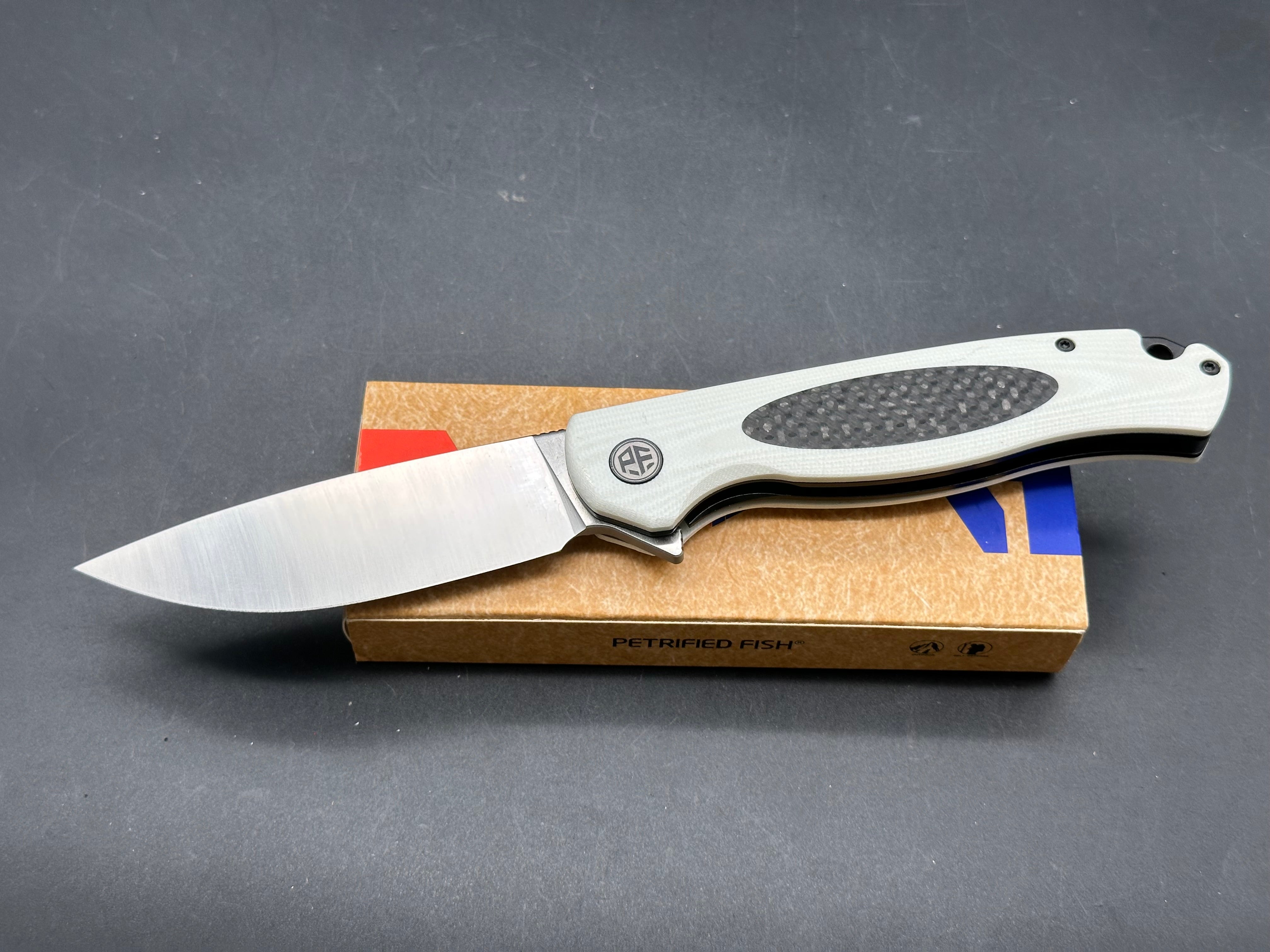 Petrified Fish PFB03 Stamp 3.58" D2 Satin Blade G10 Handle Flipper Liner lock Folding knife