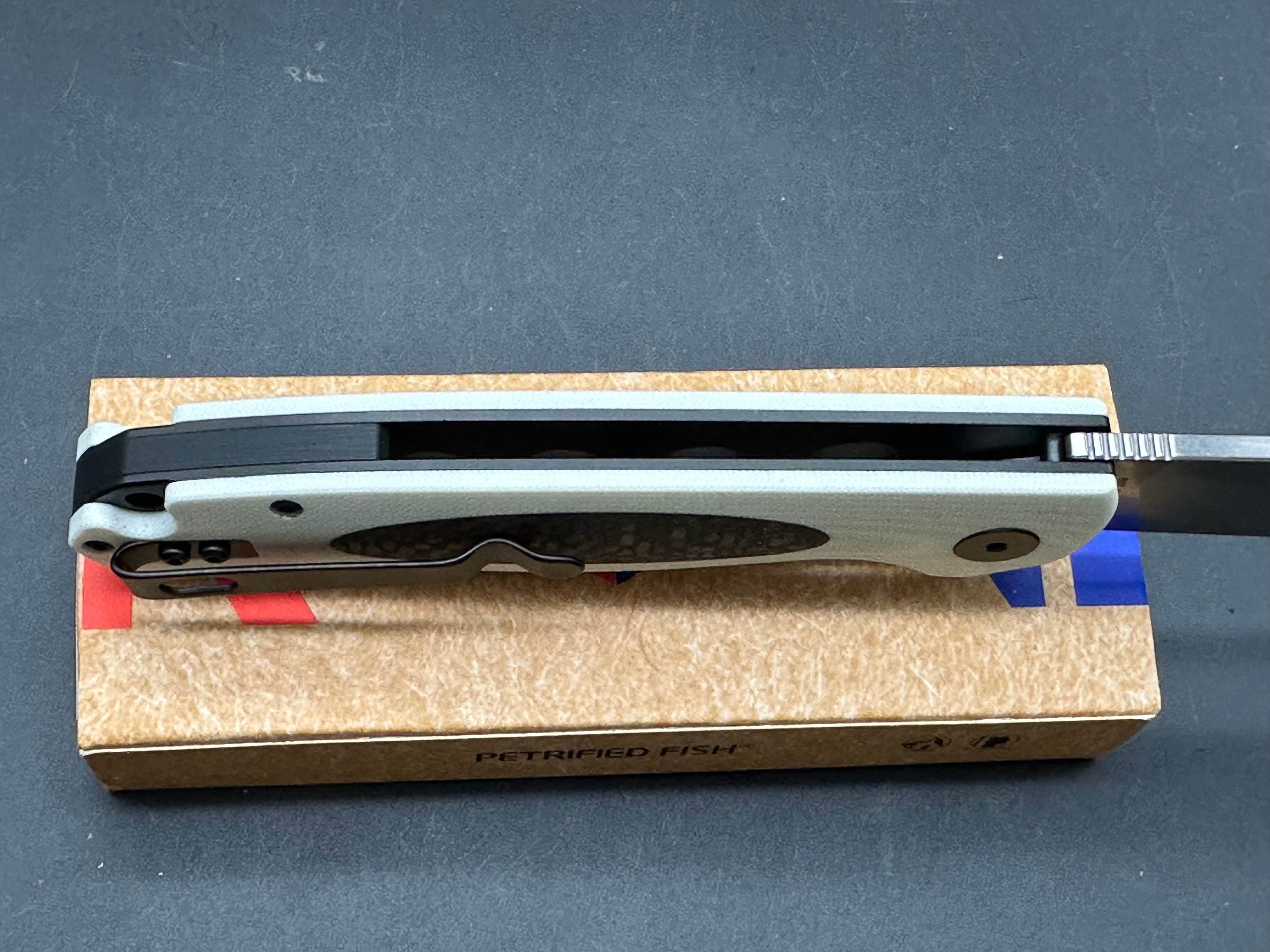 Petrified Fish PFB03 Stamp 3.58" D2 Satin Blade G10 Handle Flipper Liner lock Folding knife