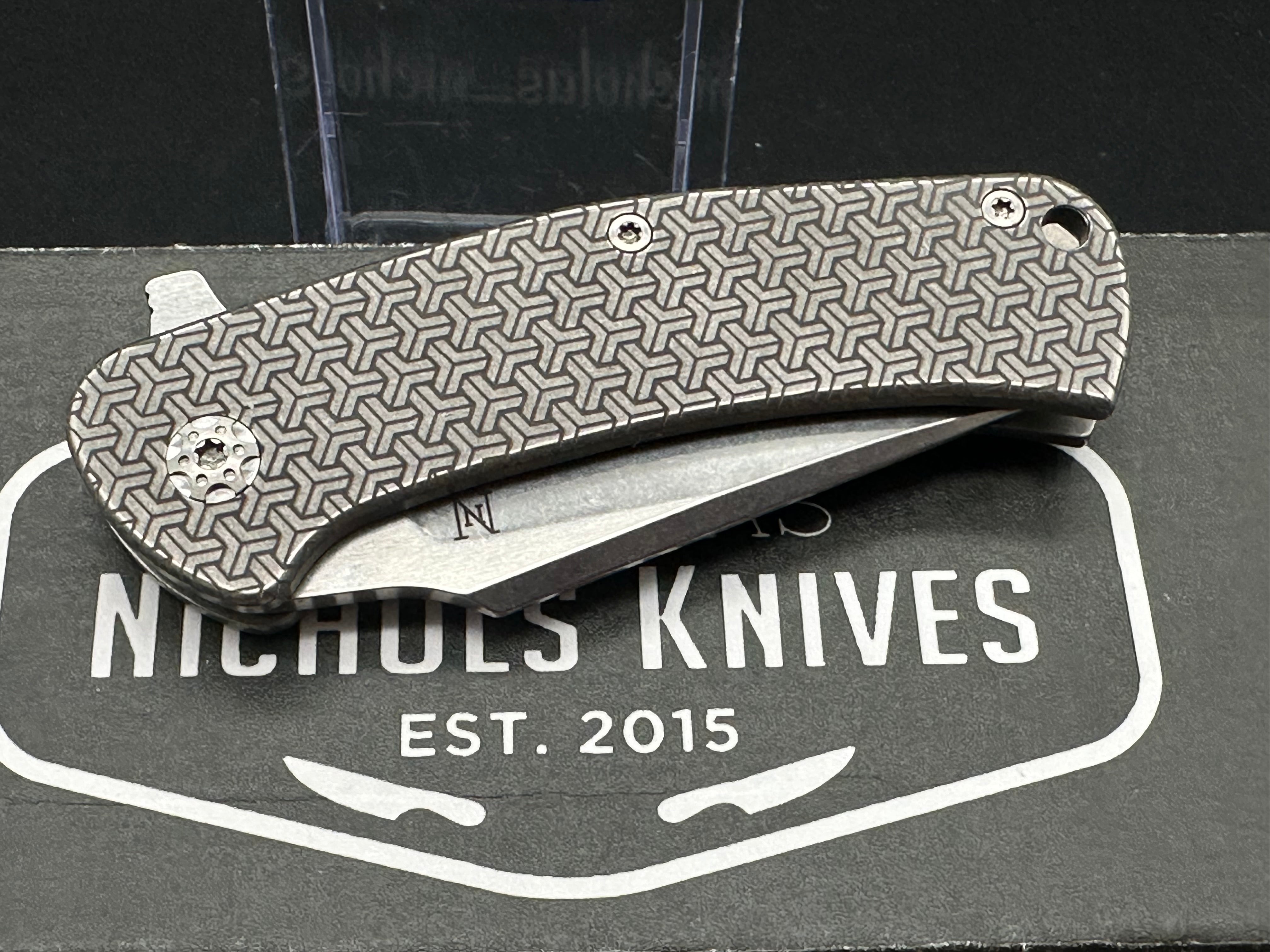 Nicholas Nichols Guppy Folder Full Ti (Magnacut) Shipwrecked Tri Steps