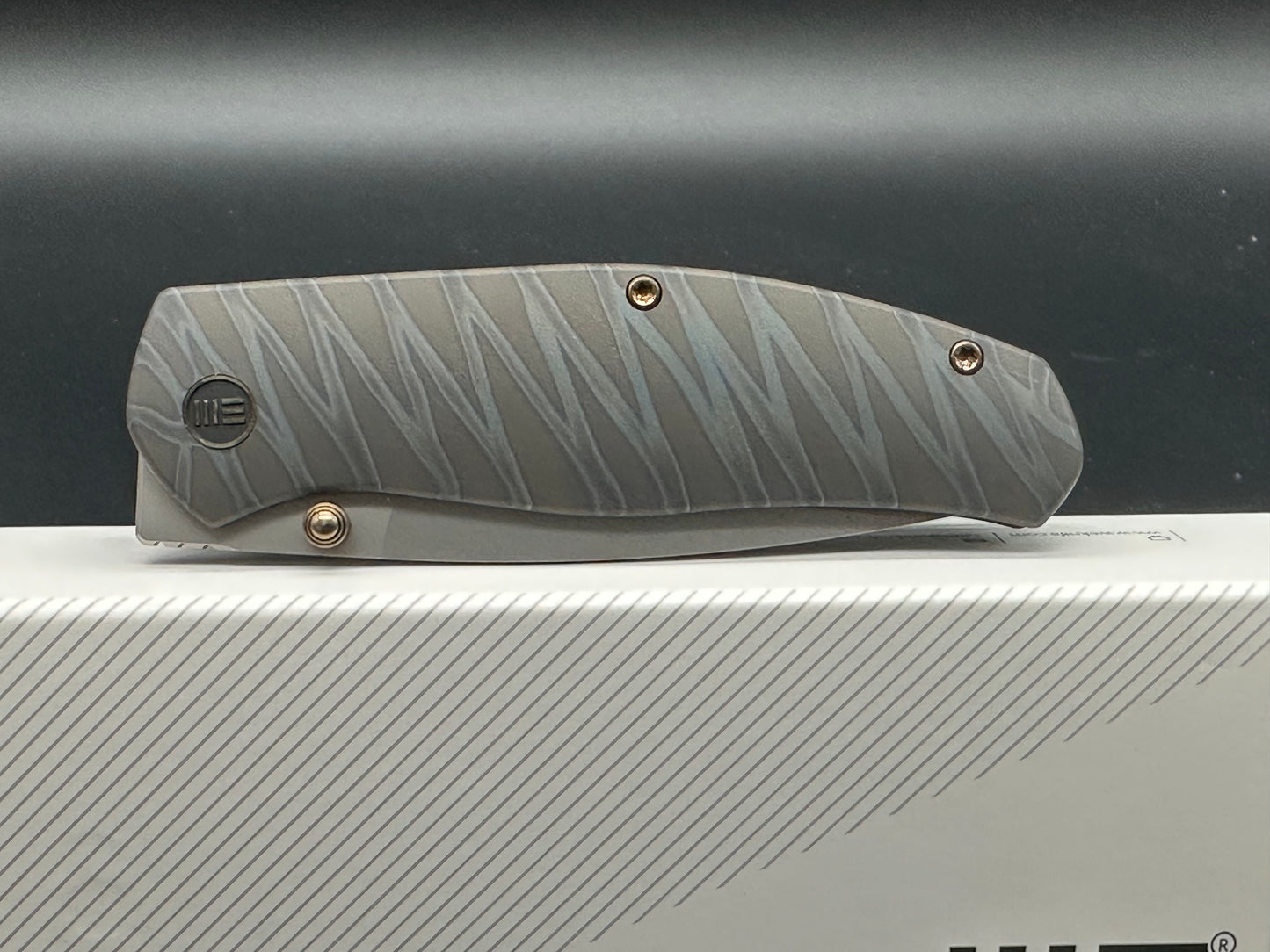 We Knives Ray Laconico Espirit - Flamed Titanium CPM-20CV