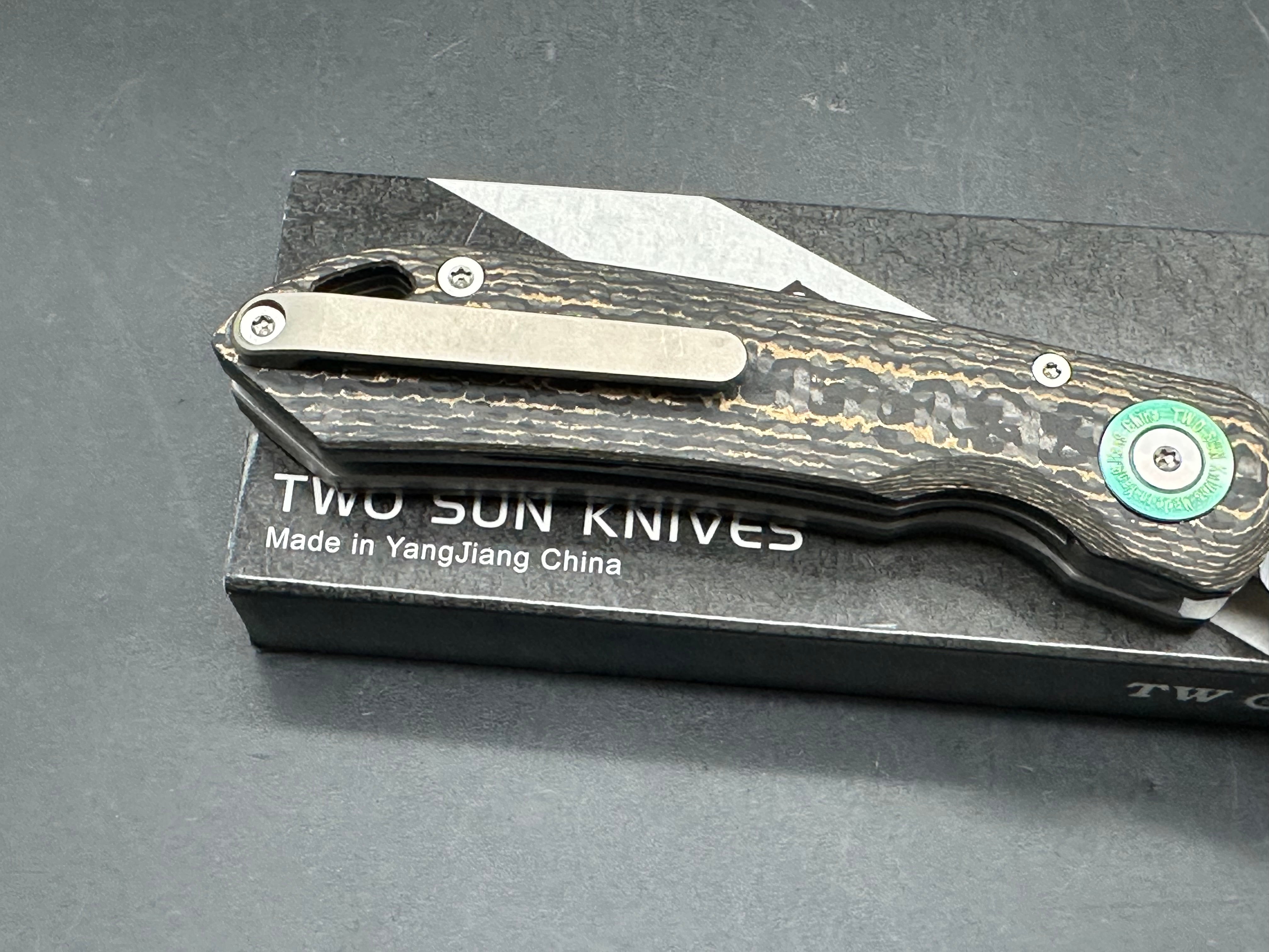 TWOSUN TITANIUM/CARBON FIBER HANDLE M390 PLAIN EDGE TS587