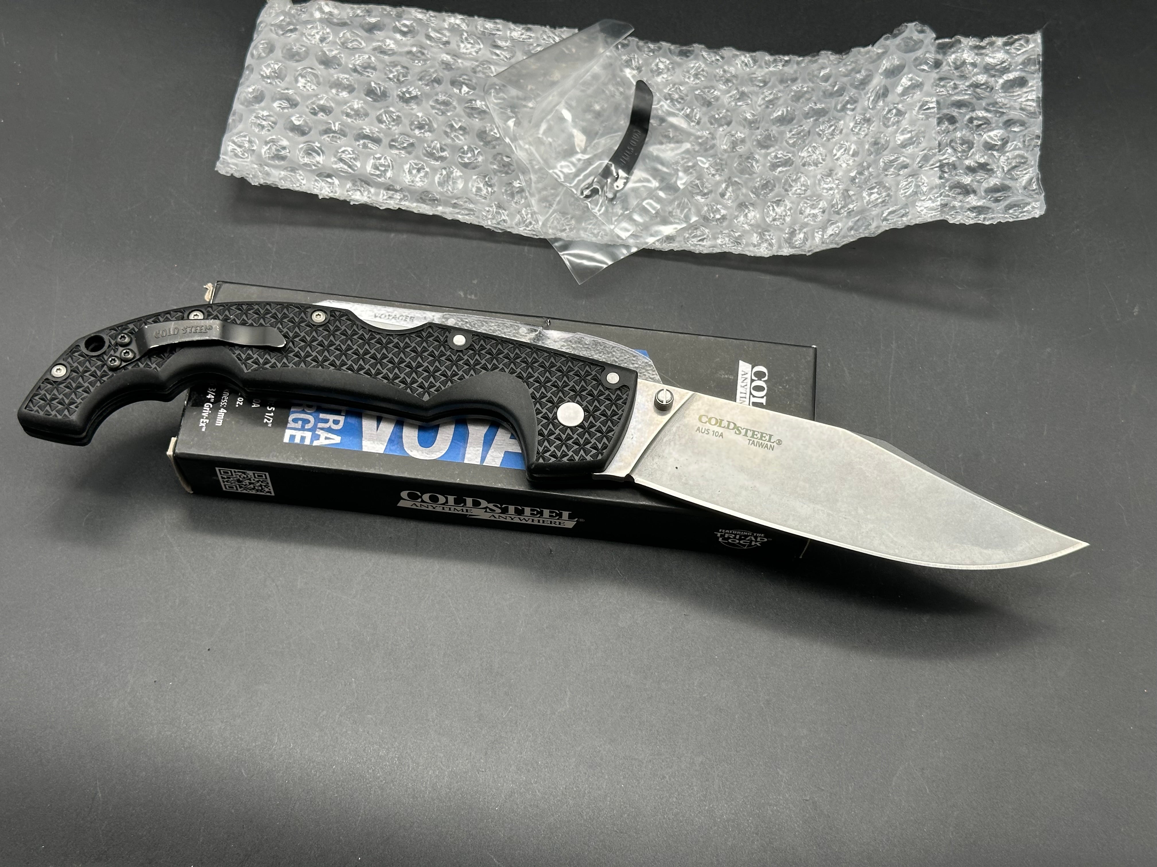 Cold Steel Voyager XL Clip Point Tri-Ad Lock Knife (5.5" Stonewash AUS-10A)