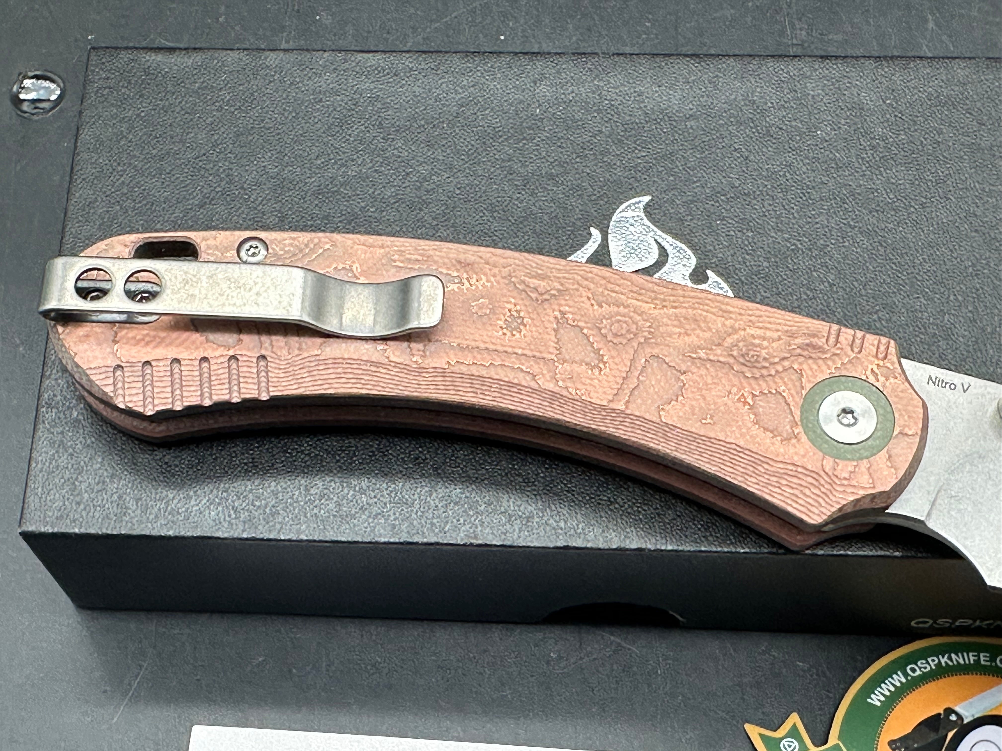 QSP COYOTE COPPER FOIL G10 HANDLE NITRO-V PLAIN EDGE