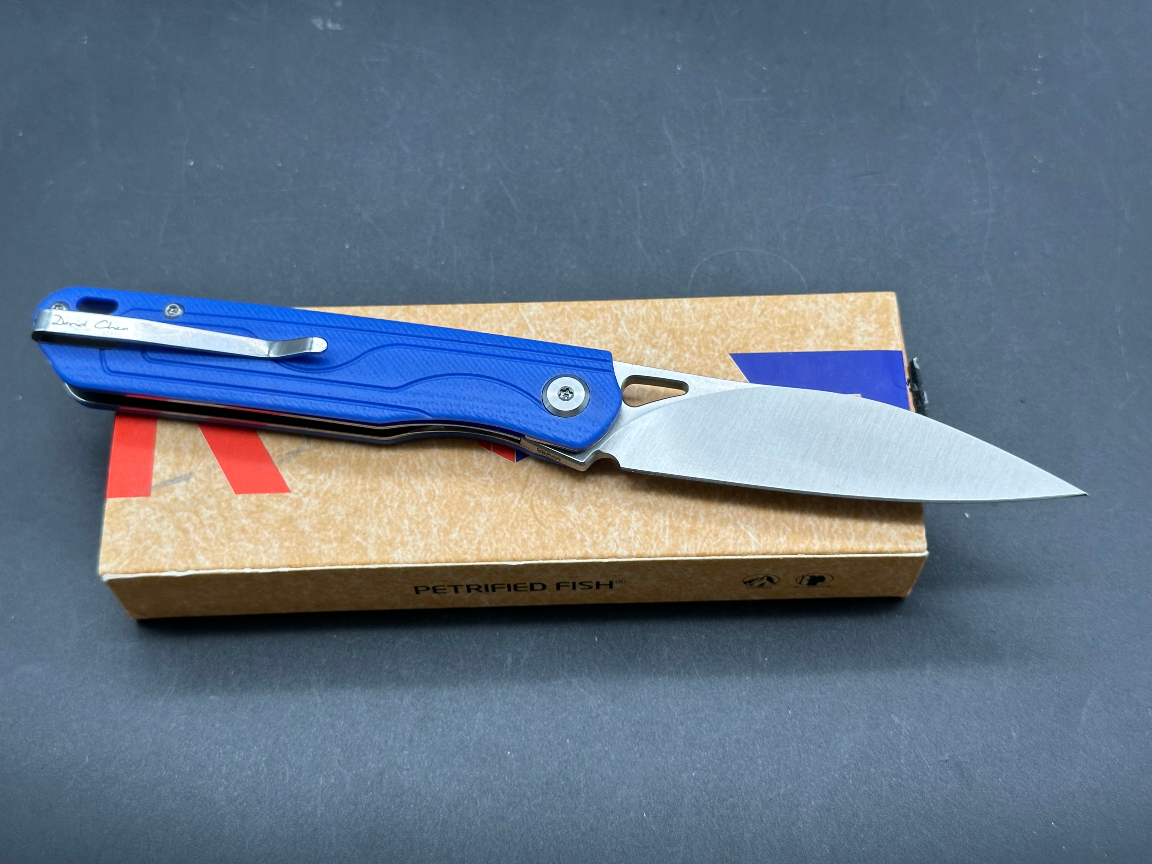 Petrified Fish PFE02 SCOUT 14C28N Satin Blade Blue G10 Handle