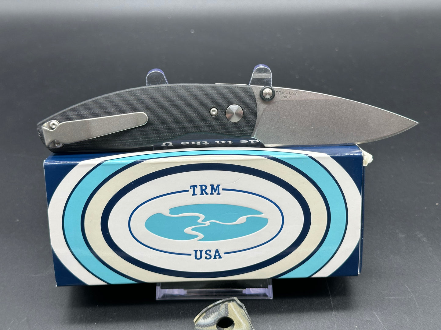 TRM Neutron 2, 3" 20CV Stonewash Blade with G10 Scales in Jet Black plus extra scales