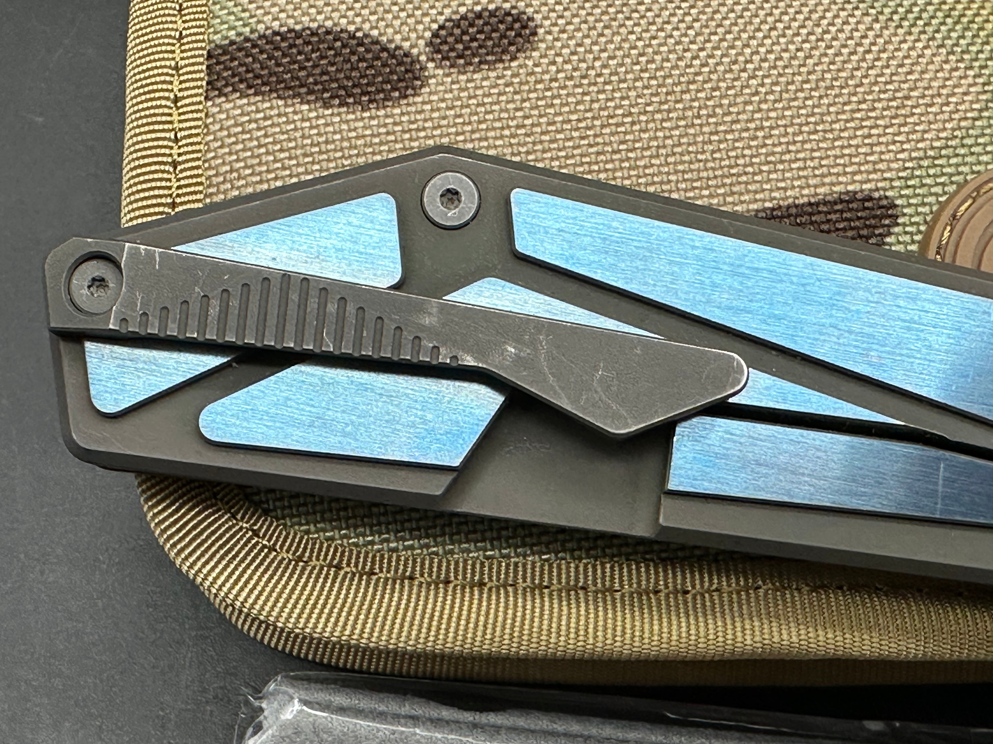 Kubey KB256E folding knife blue titanium AUS10 blade