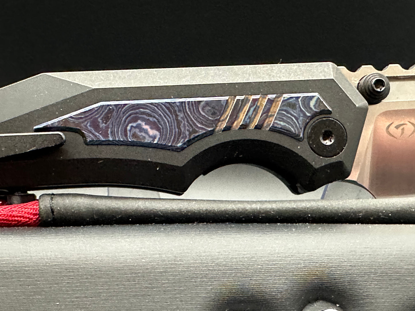 Arcane Preytheon black titanium handle w/Timascus inlays