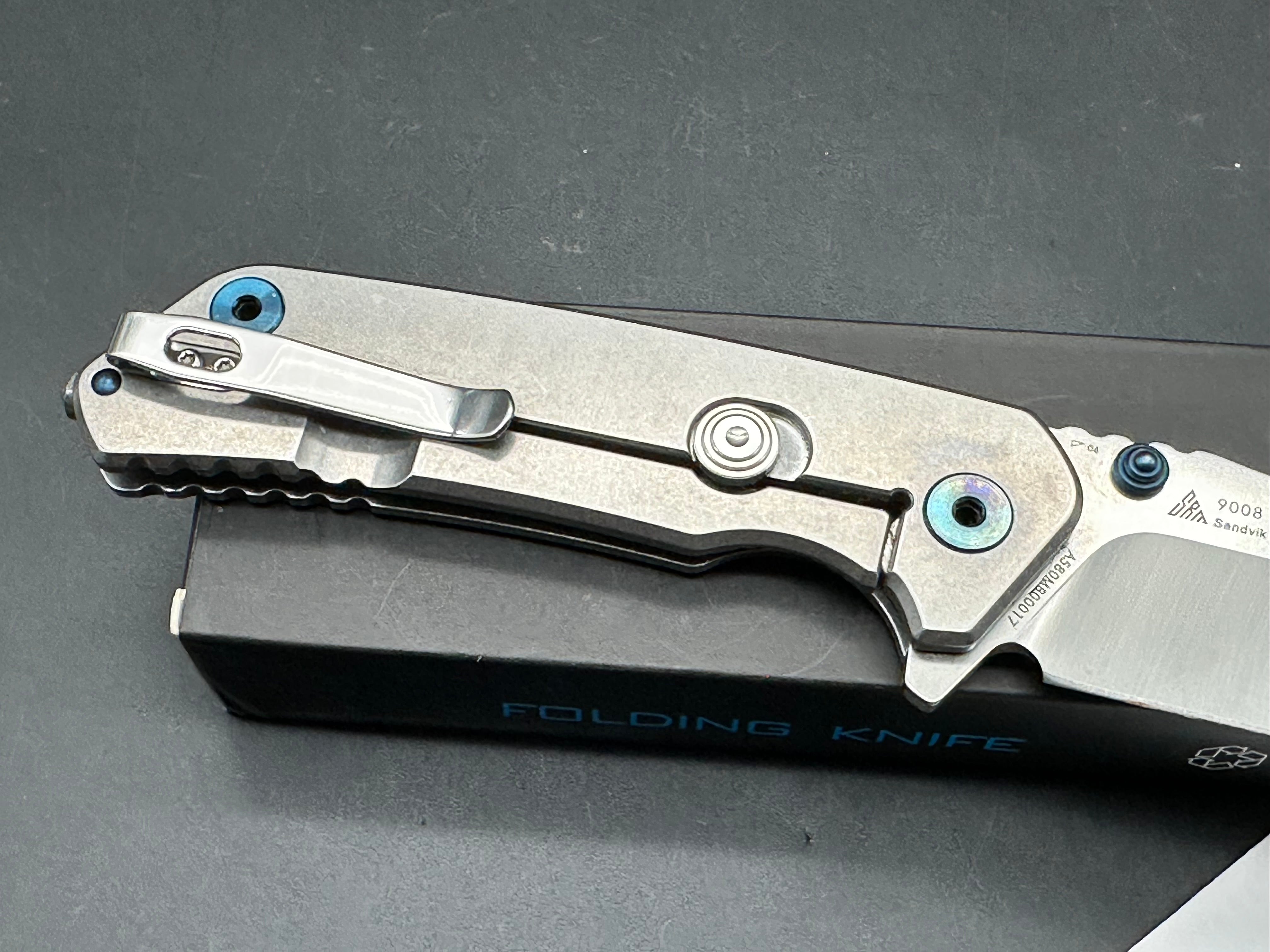 SRM 9008 12C27 Frame Lock