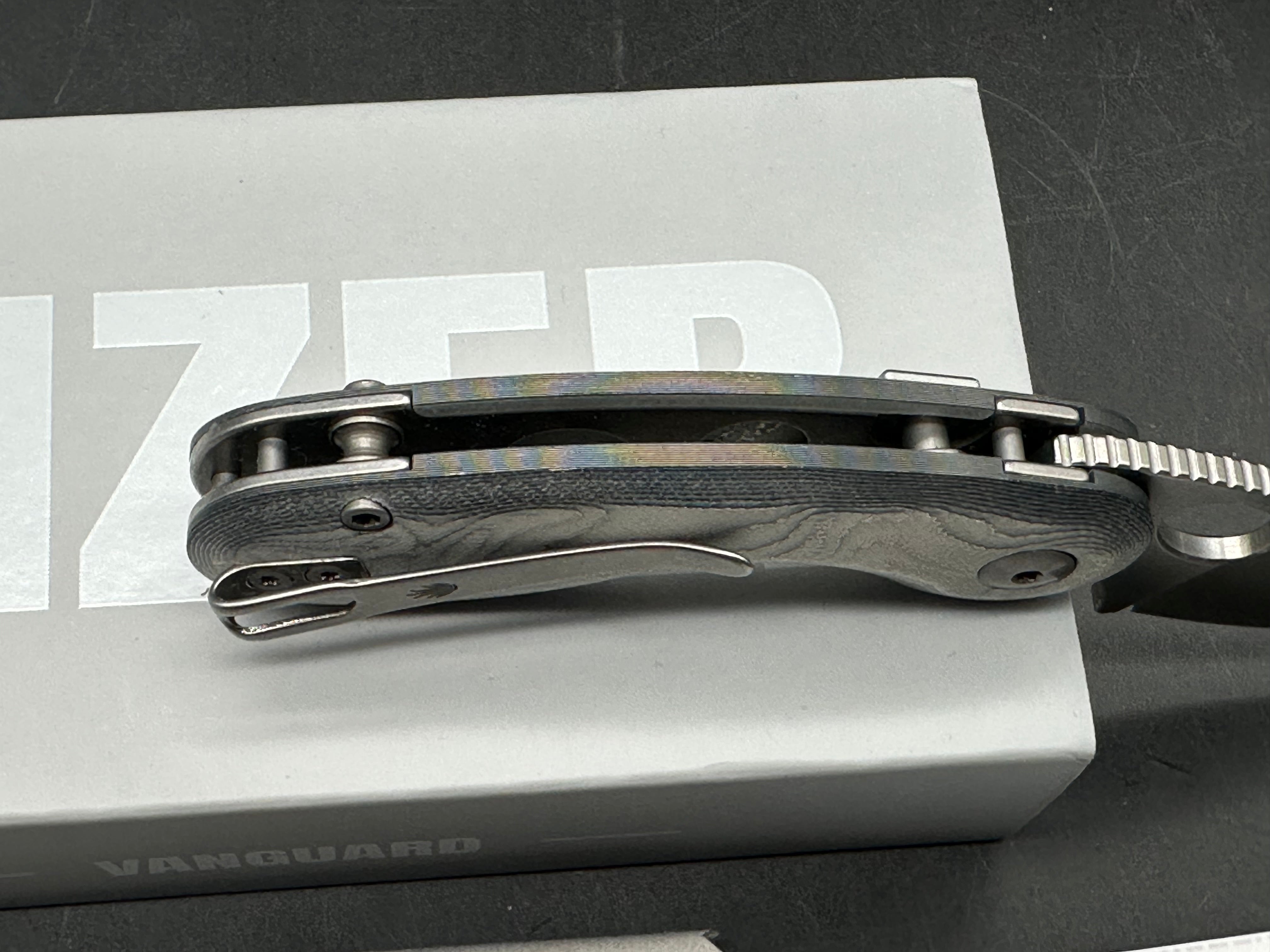 KIZER MICROBE ALUMINUM FOIL G10 HANDLE 14C28N PLAIN EDGE DROP POINT PLAIN EDGE