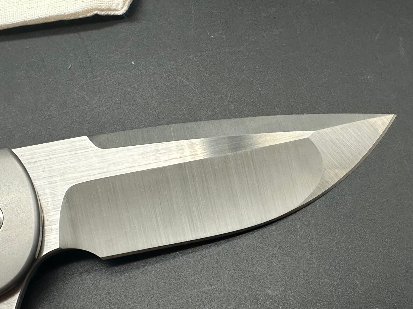 Varga VBR MK II white storm fat carbon/Titanium w/M390 blade