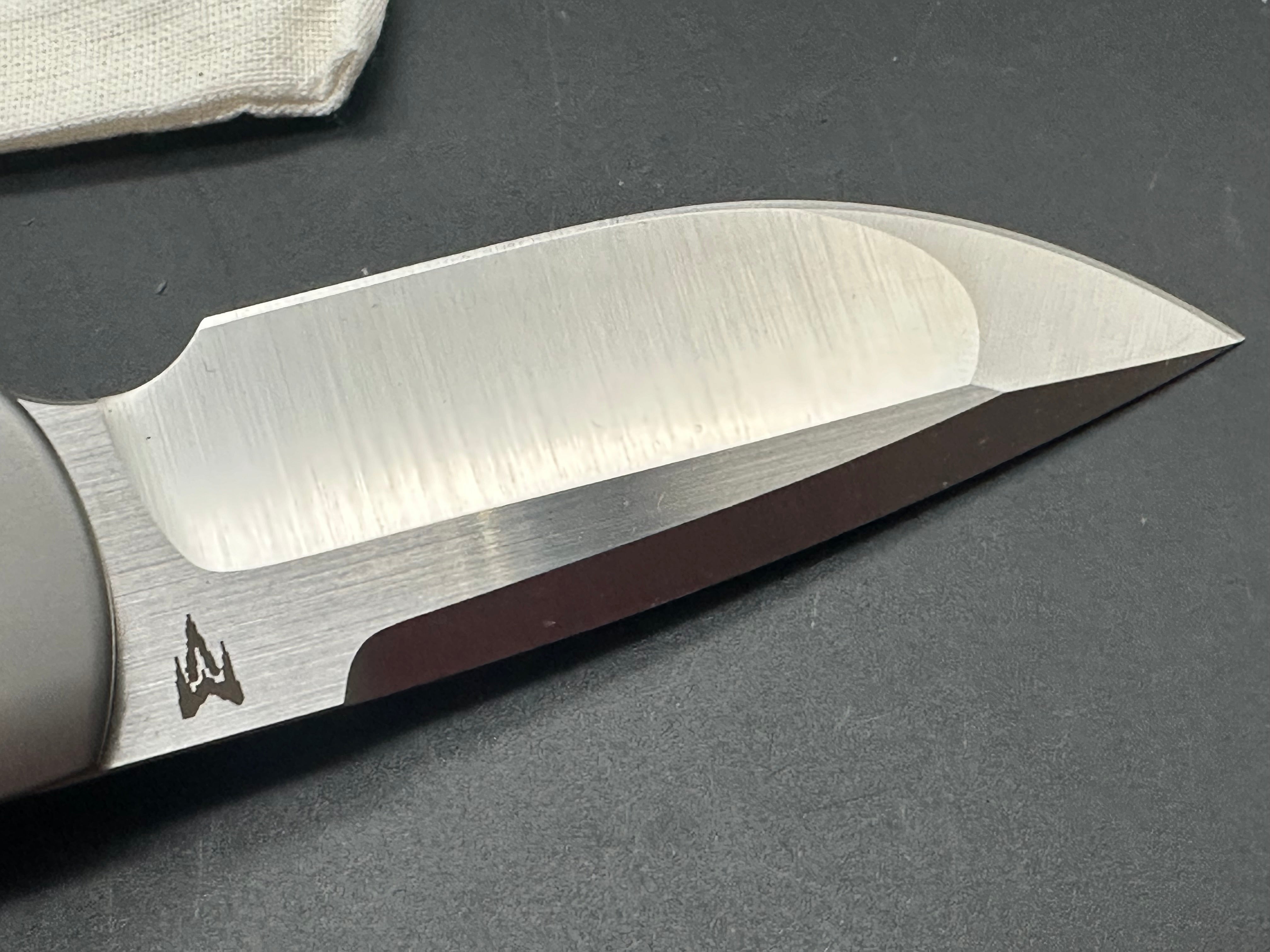 Varga VBR MK II white storm fat carbon/Titanium w/M390 blade