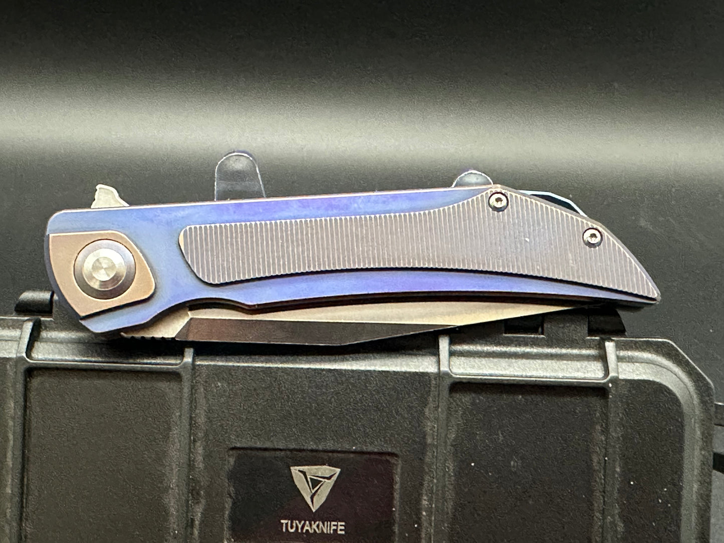 Tuya Thorax Blue titanium frame w/S35VN blade