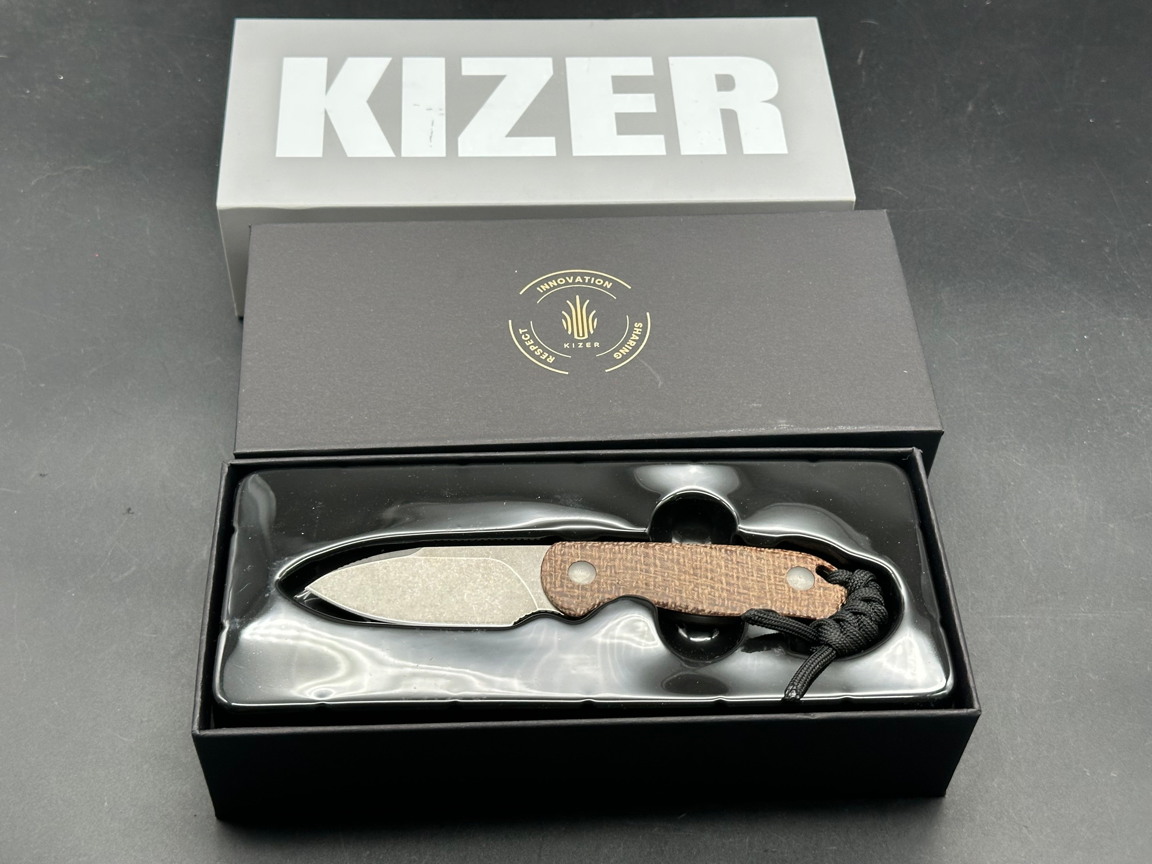 Kizer Drop Bear fixed blade plus additional custom sheath
