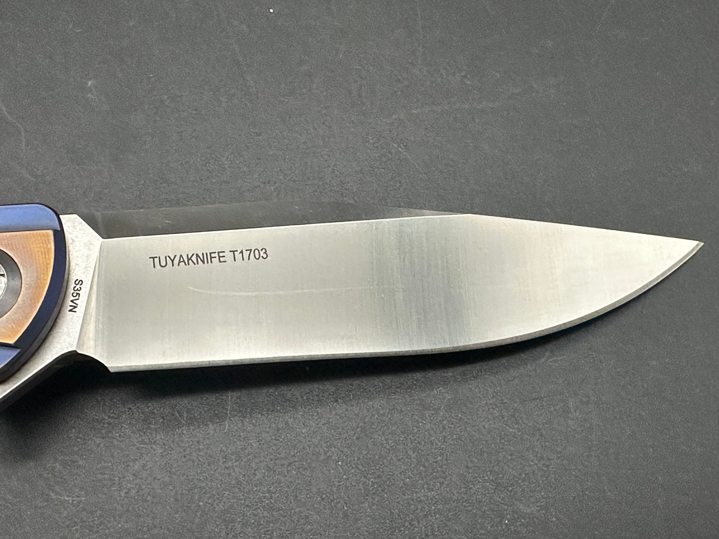 Tuya Thorax Blue titanium frame w/S35VN blade