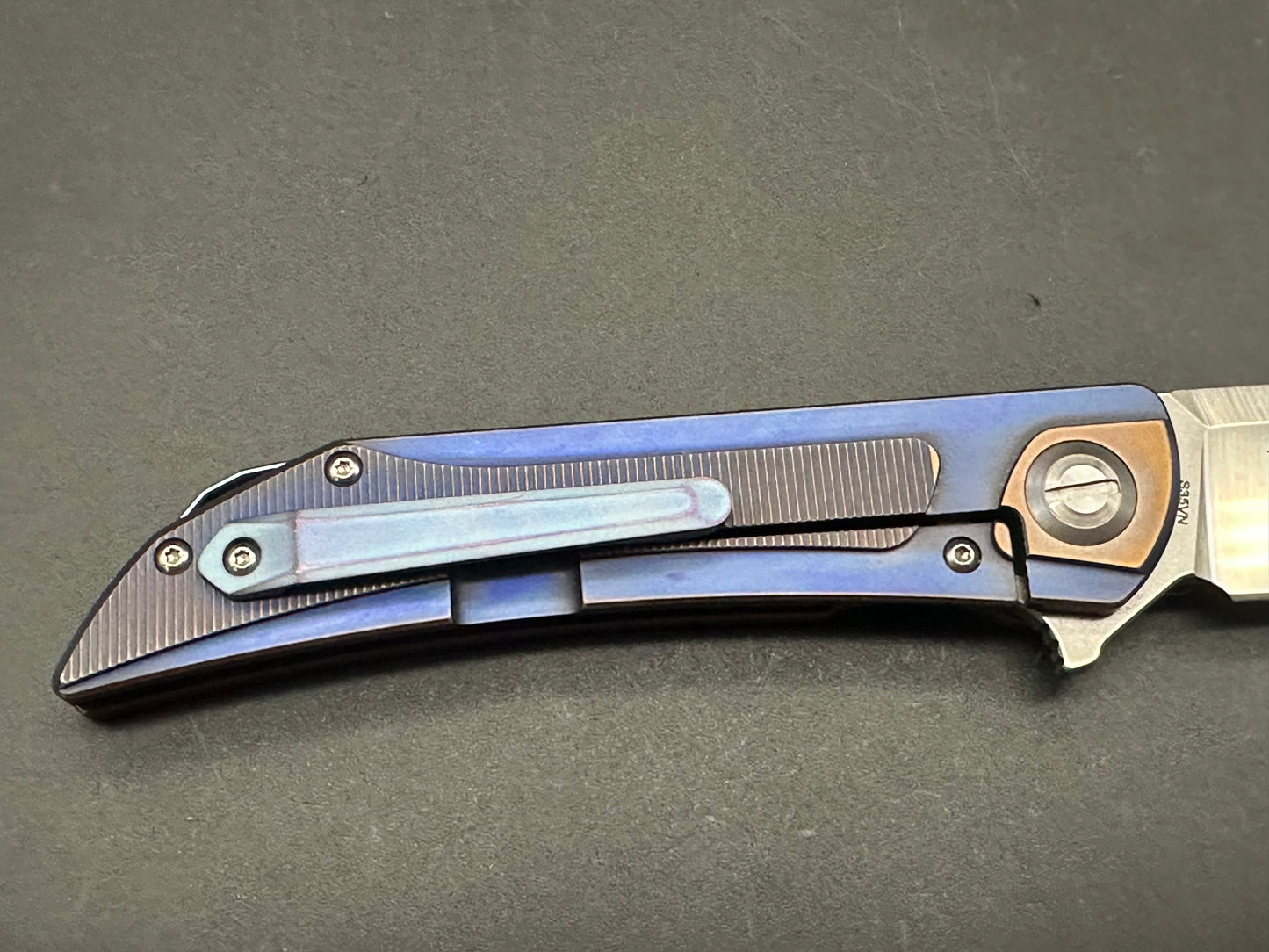 Tuya Thorax Blue titanium frame w/S35VN blade