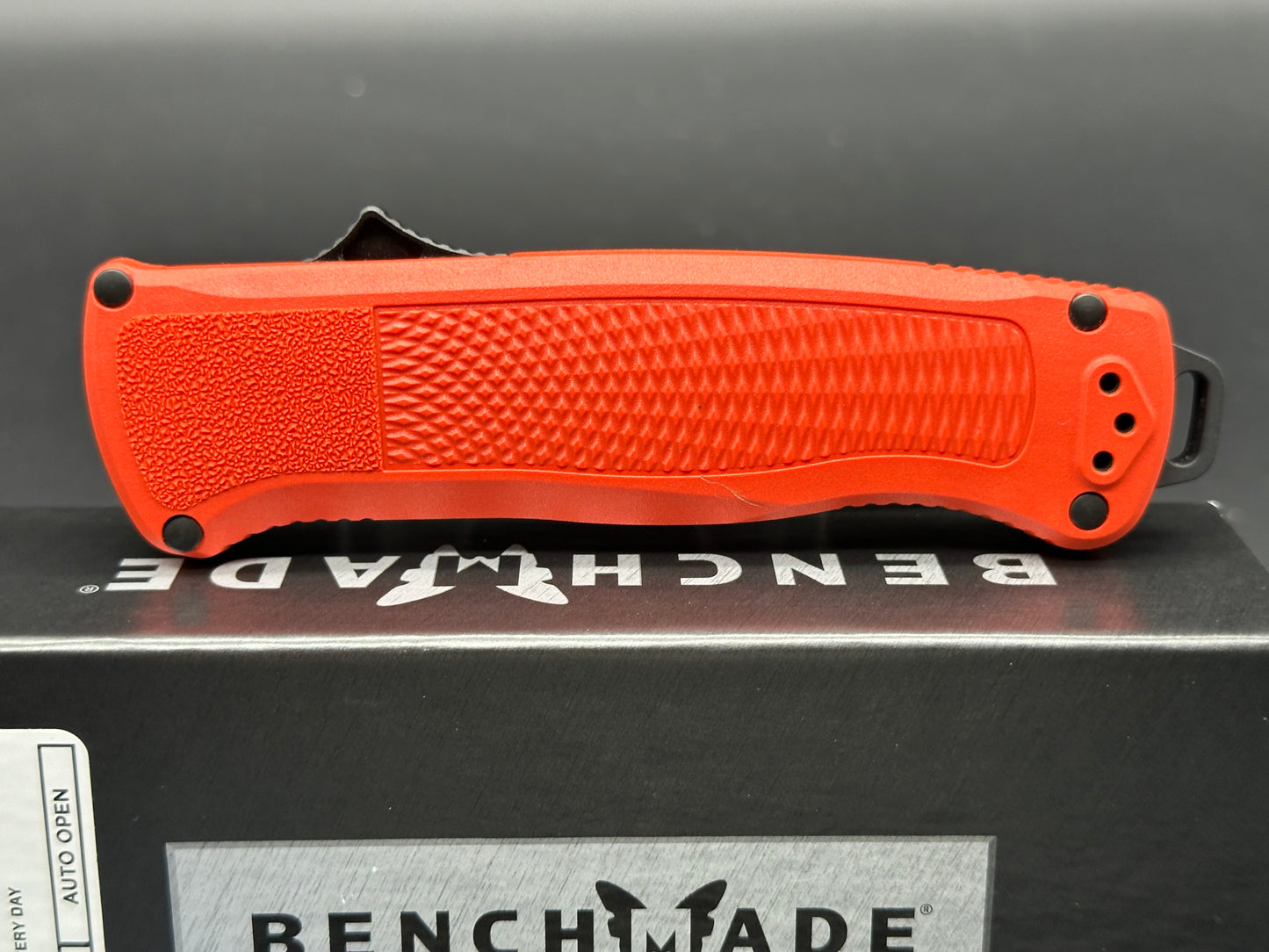 Benchmade Shootout - Limited edition CPM-Cruwear, Red Grivory