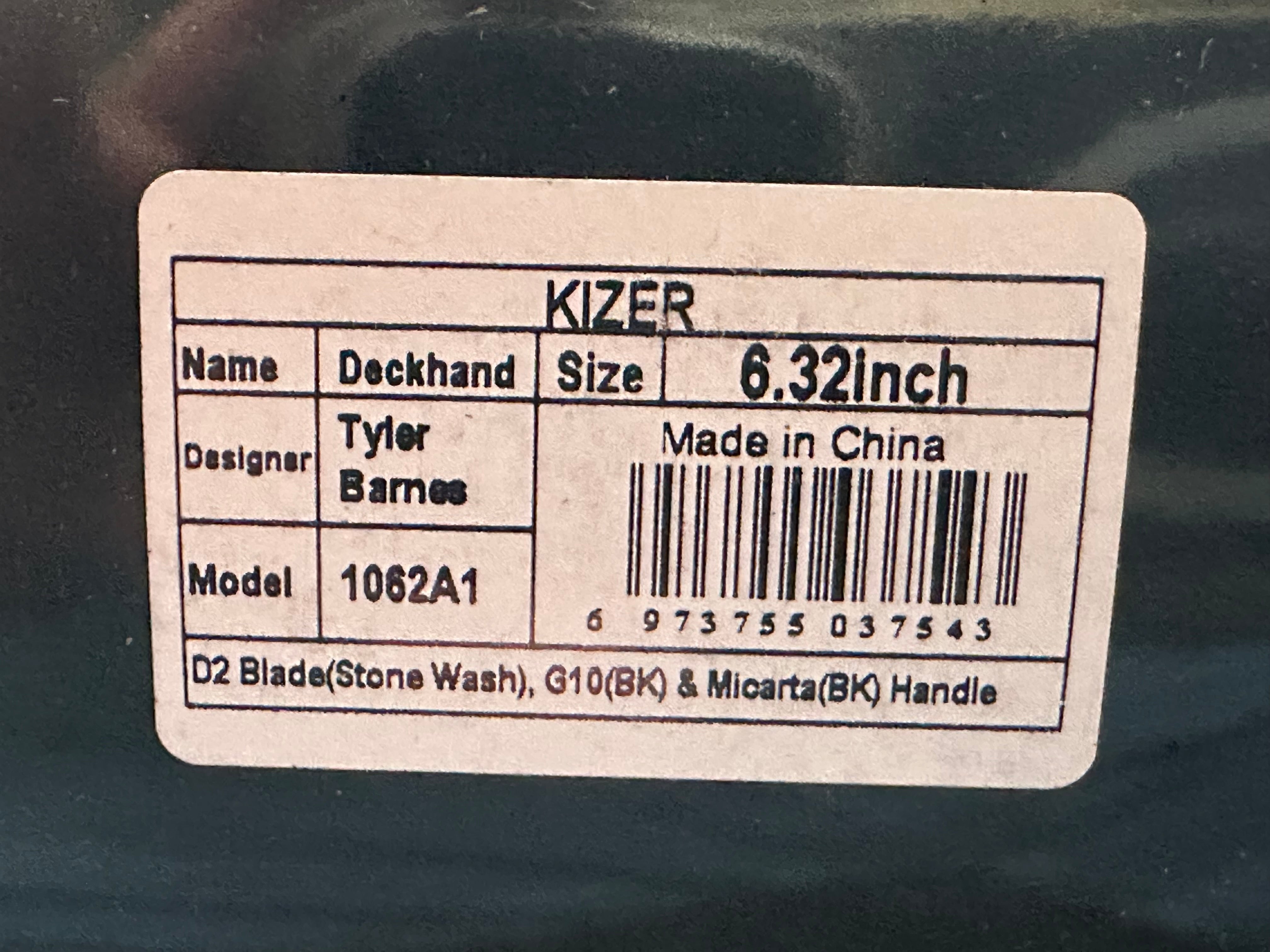 Kizer Deckhand Fixed blade knife includes additional custom sheath