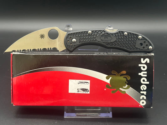 Spyderco Delica Wharncliffe black FRN